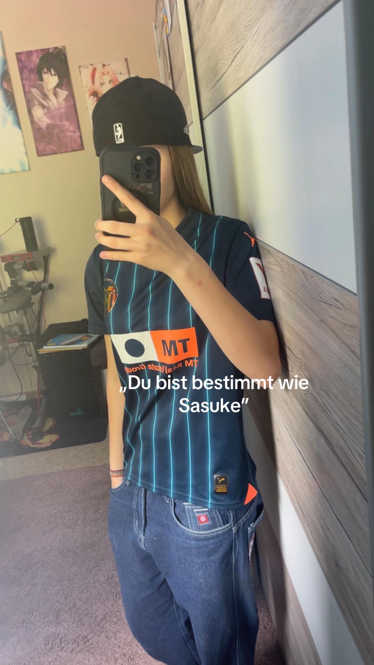 @Laraa