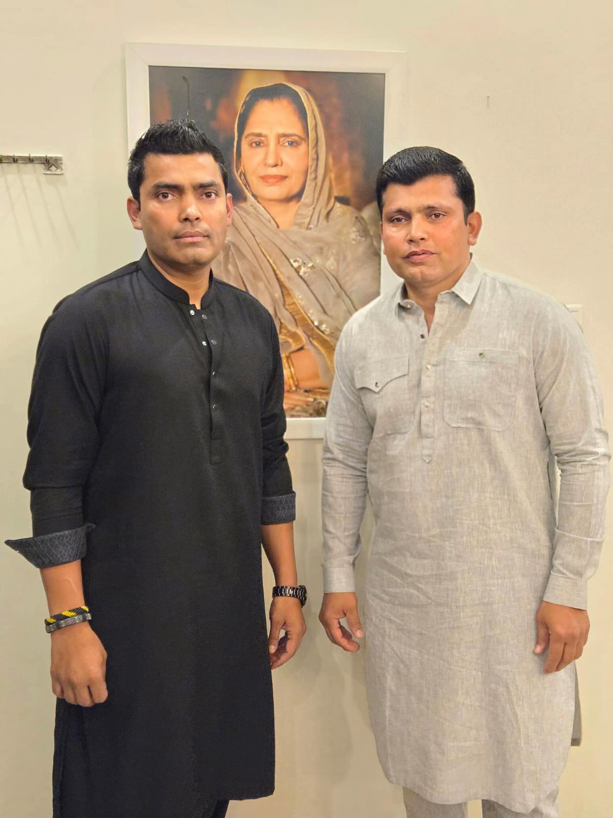 @Umar Akmal