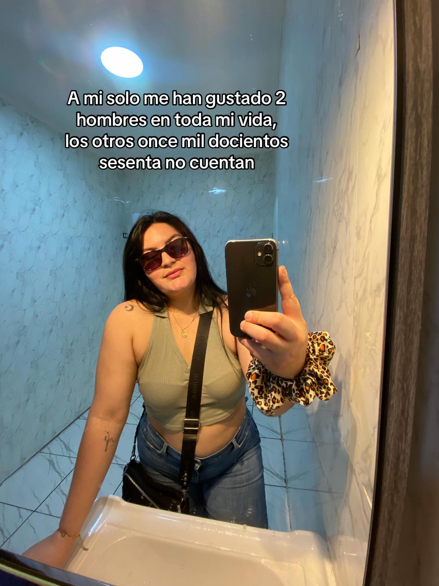 @🐅🫰🏻