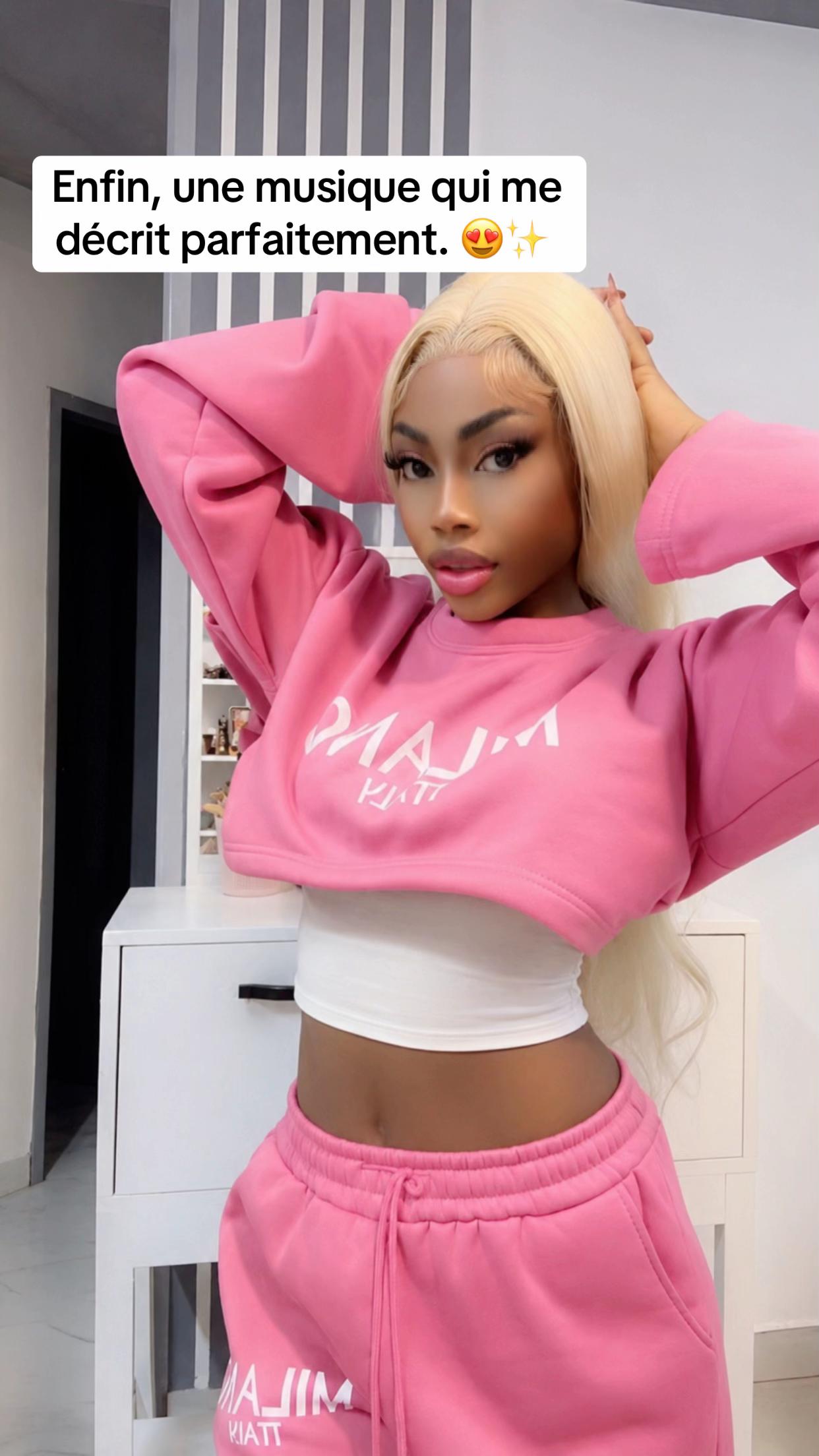 @𝐃𝐨𝐥𝐯𝐢 𝐋𝐨𝐮𝐧𝐚🌸