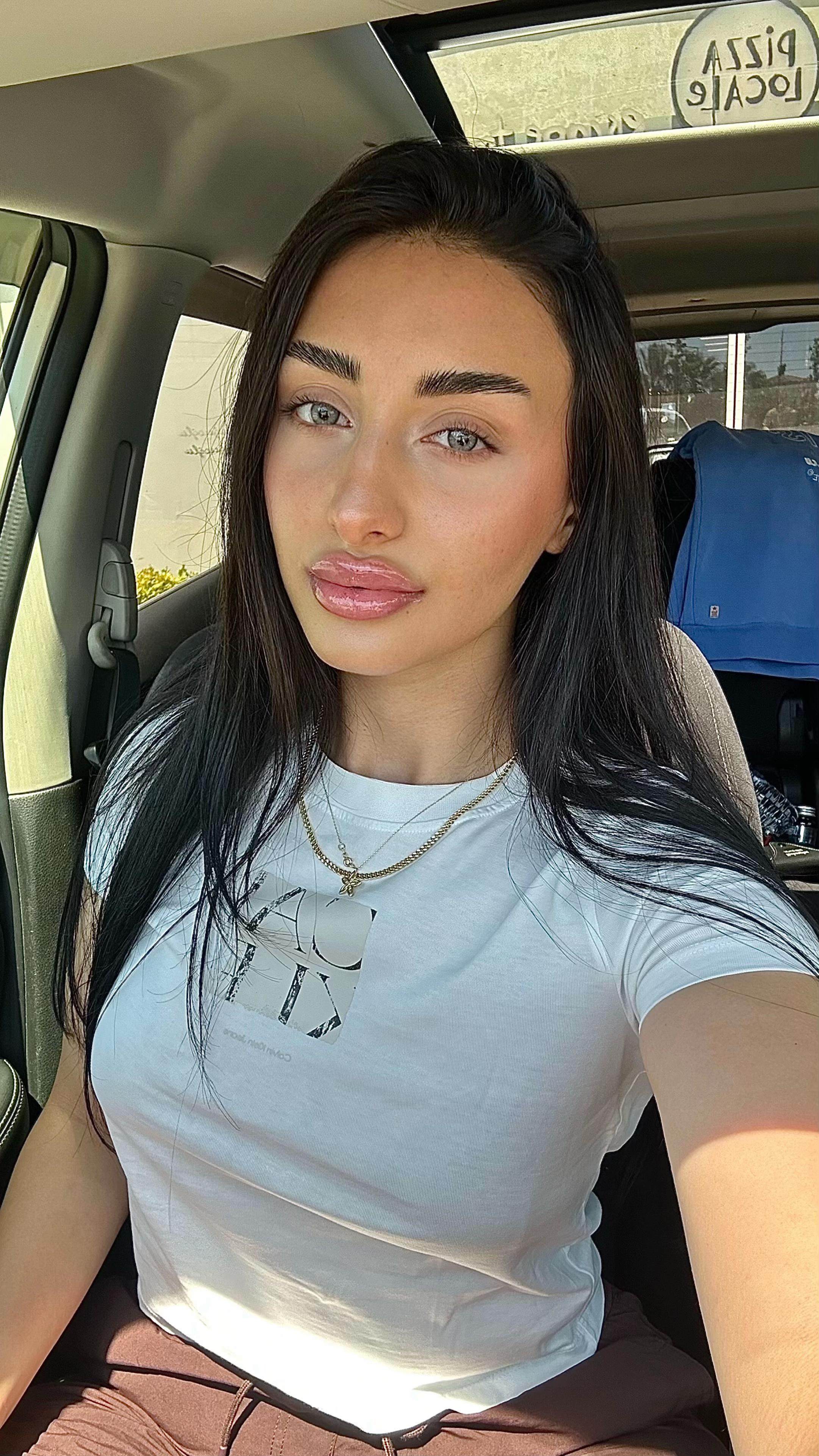 @🧿