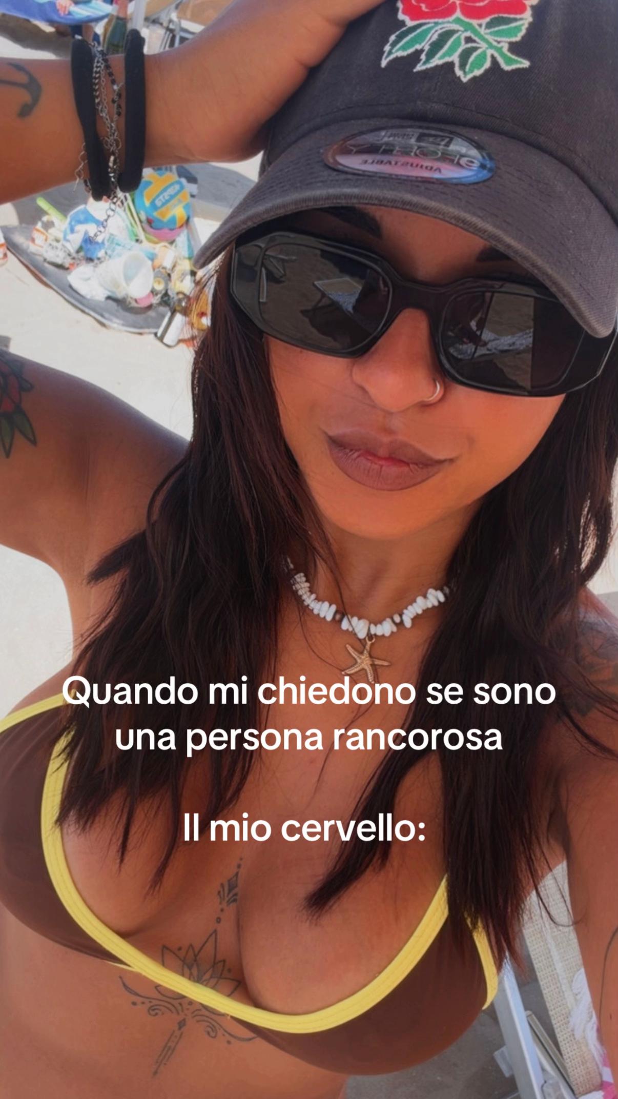 @Tiinwee_