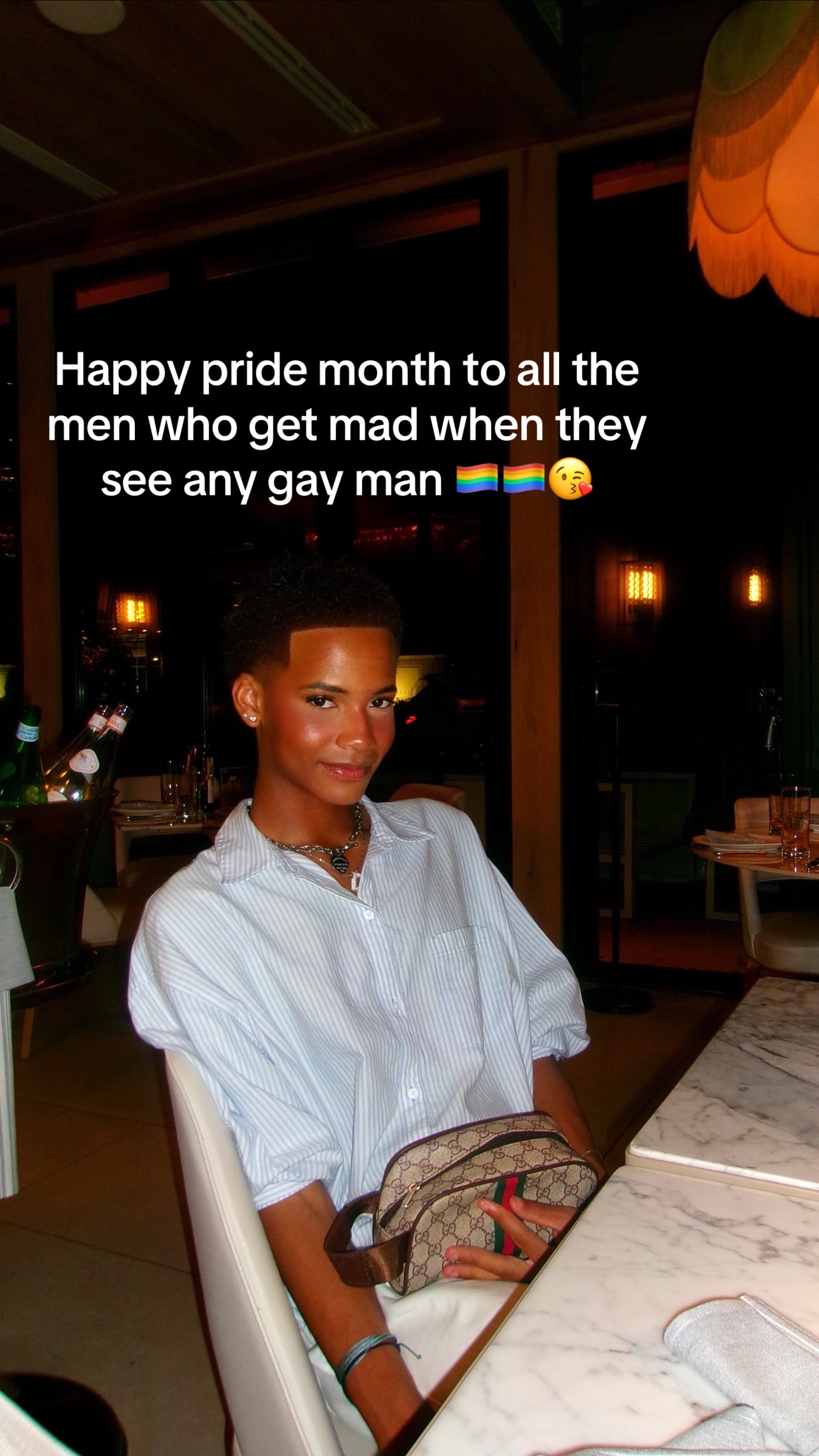 @🧁🪽