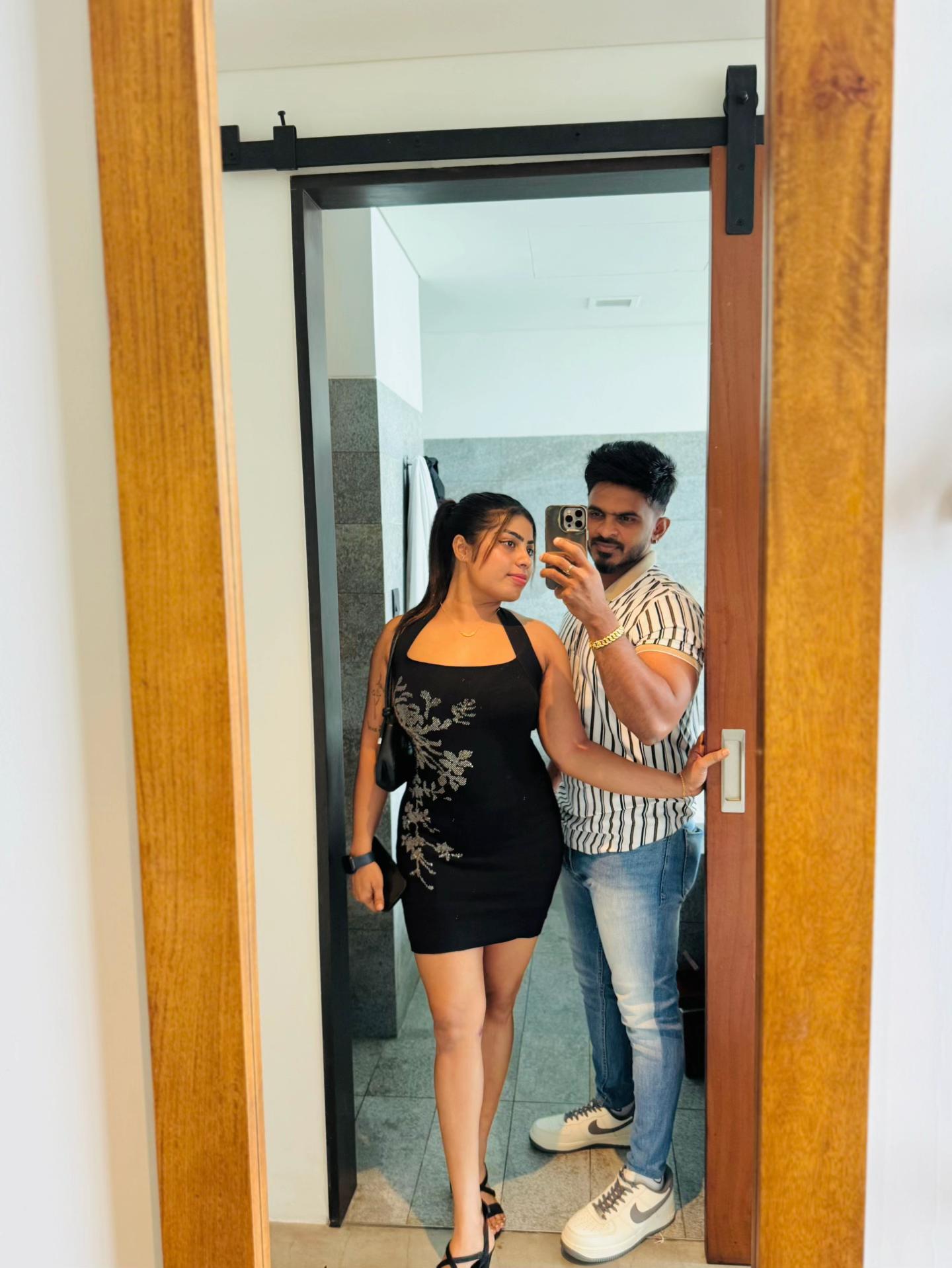 @ishu peiris@