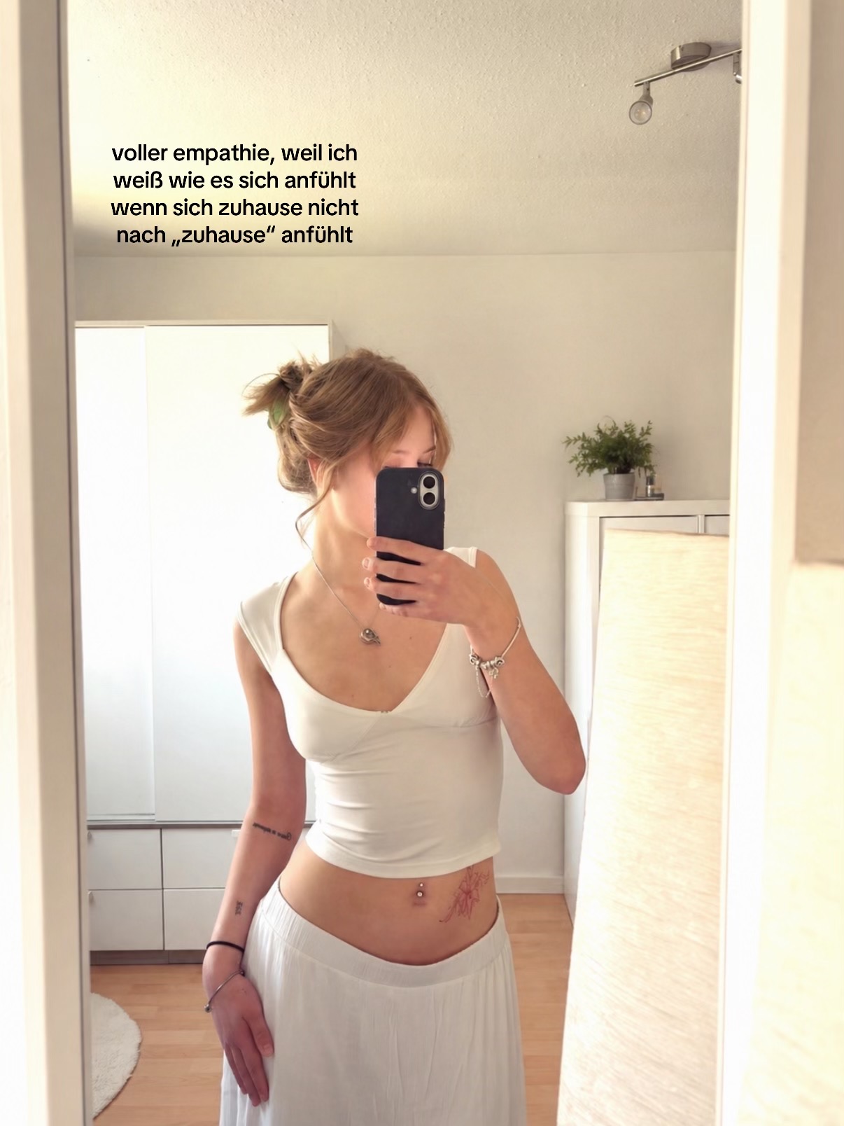 @︎