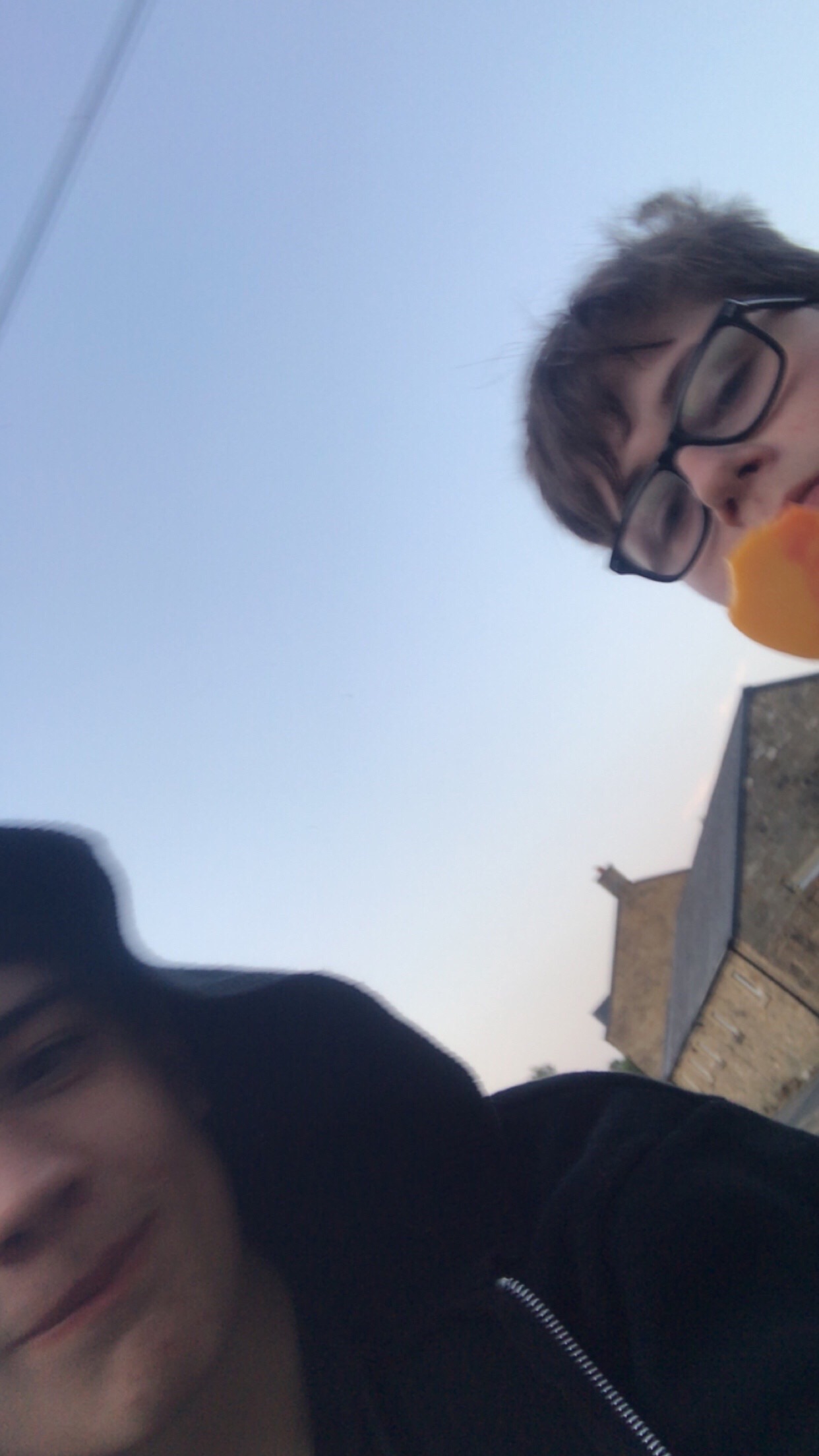 @𝔟𝔩𝔞𝔨𝔢 ⚛️💿🌽