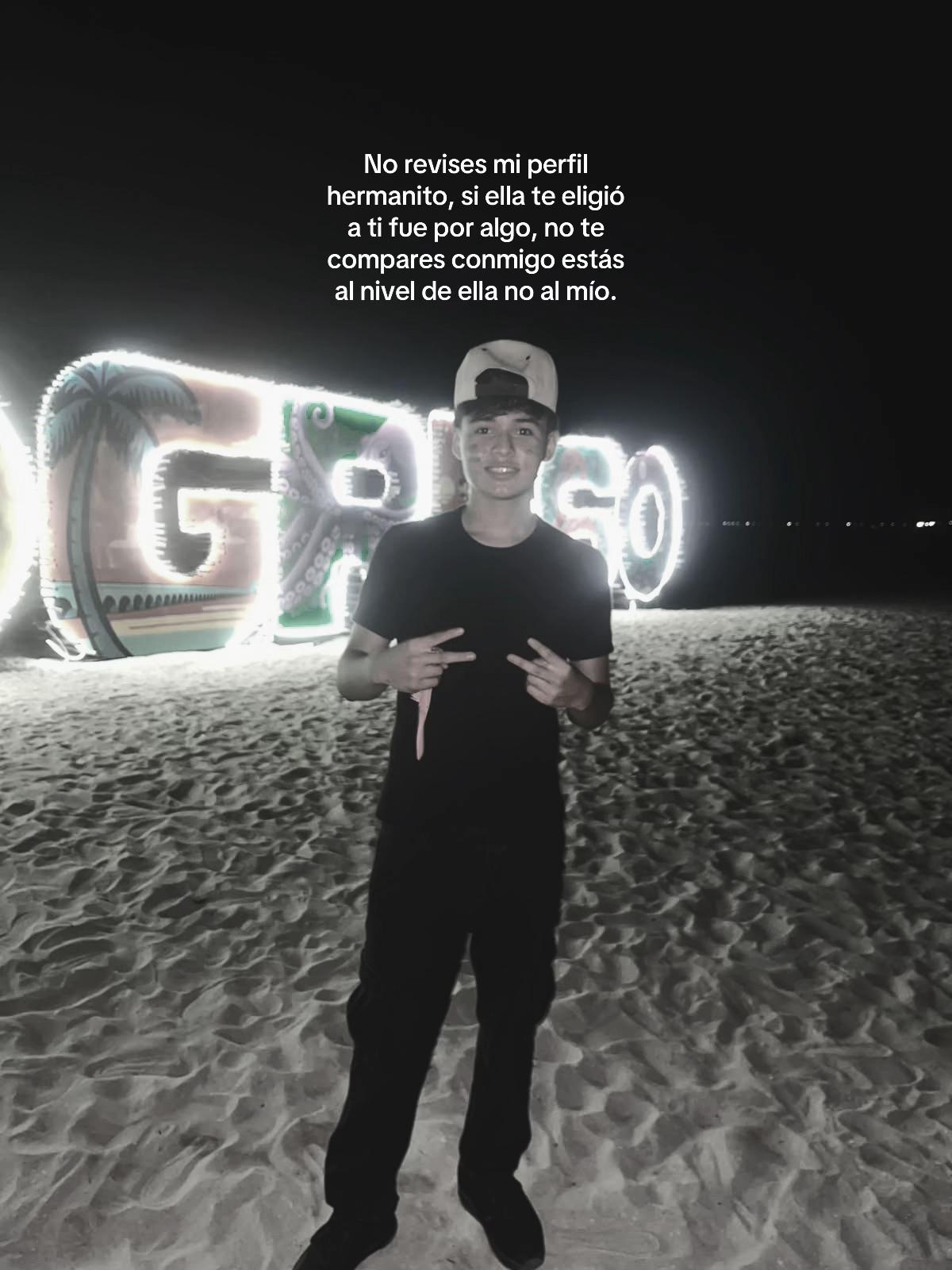 @👤