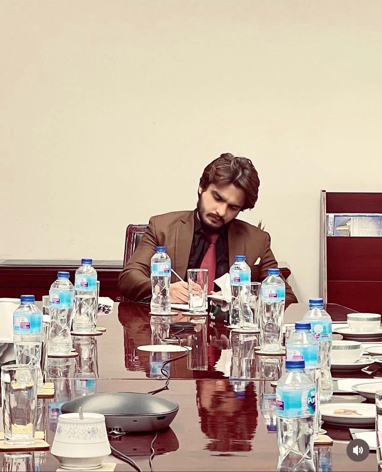 @Mukarram Awaan