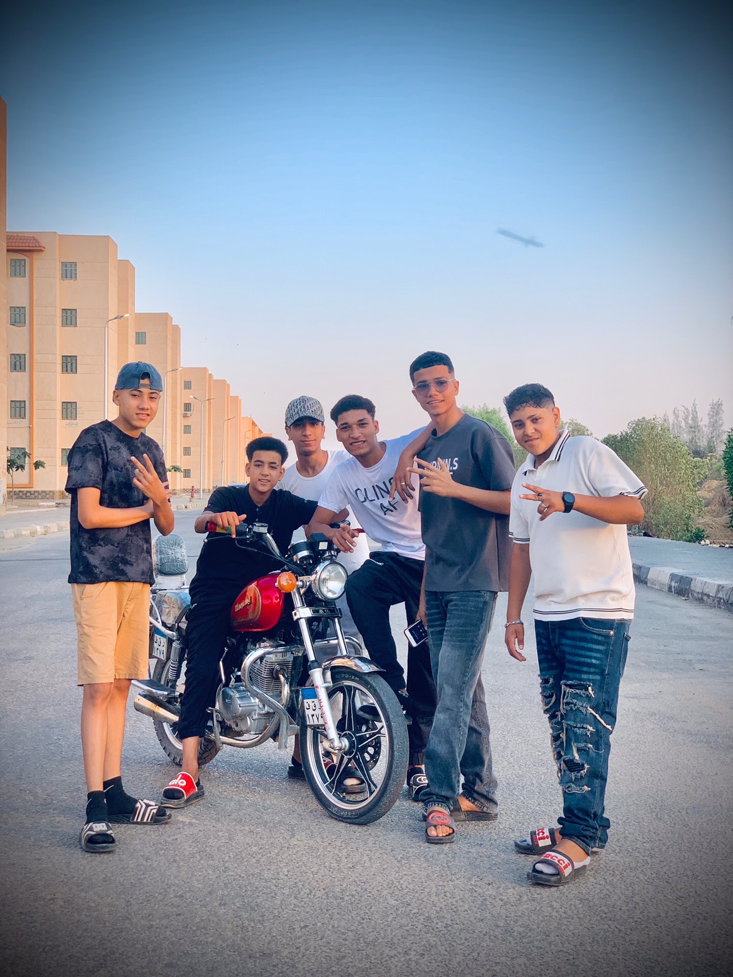 @العنابي