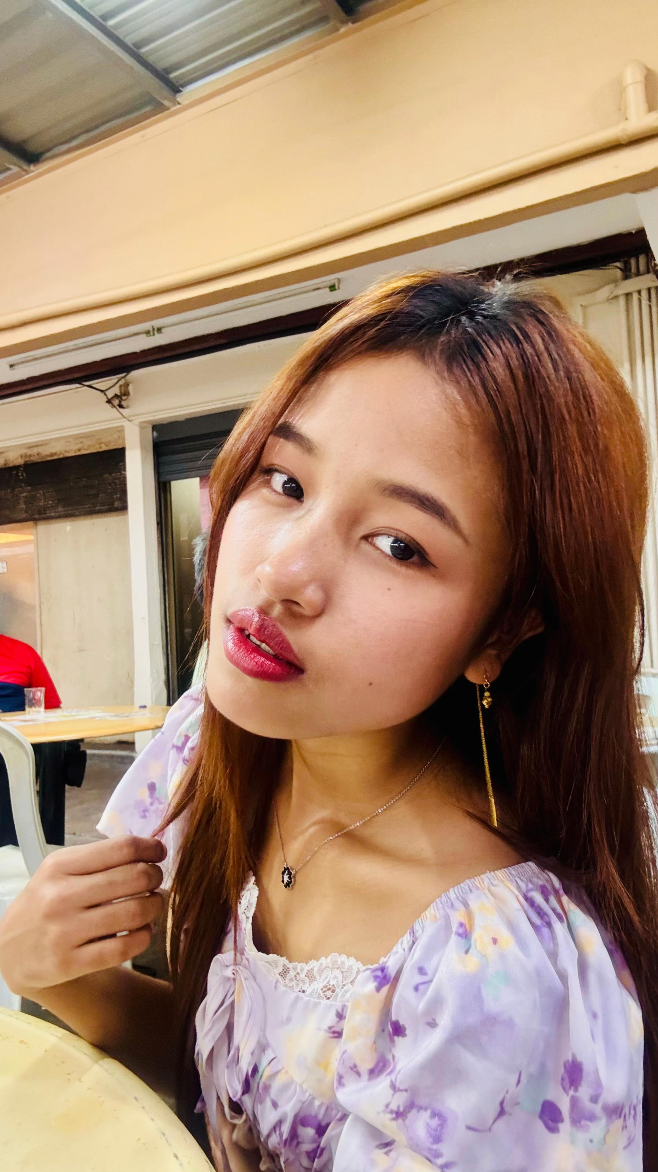 @Aadawt 🦋