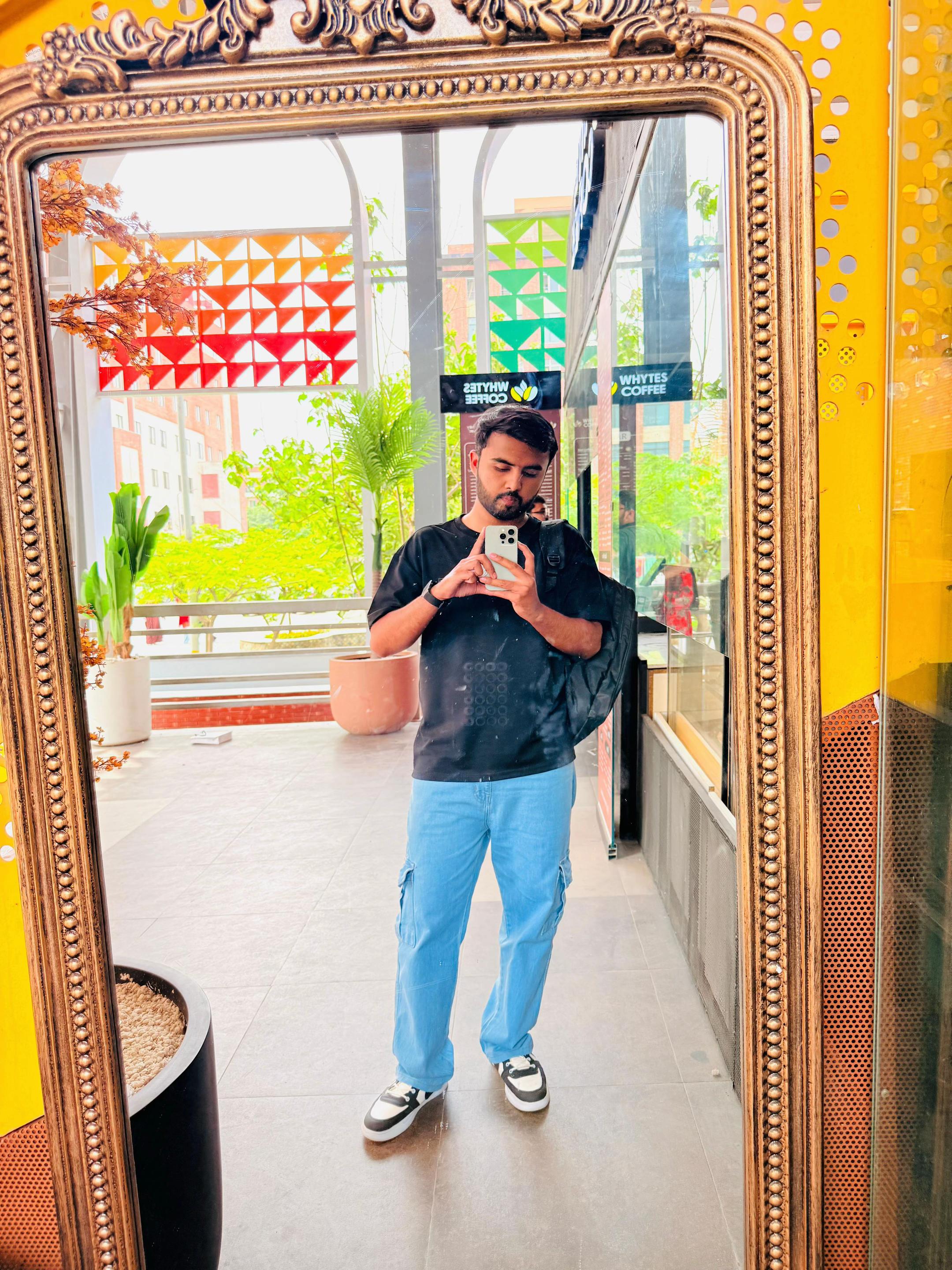 @Ahsan Abbasi ⛎
