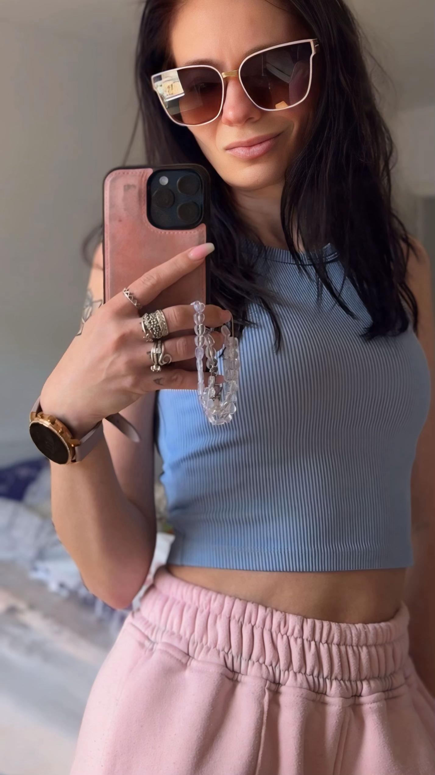 @wildroseAL🥀