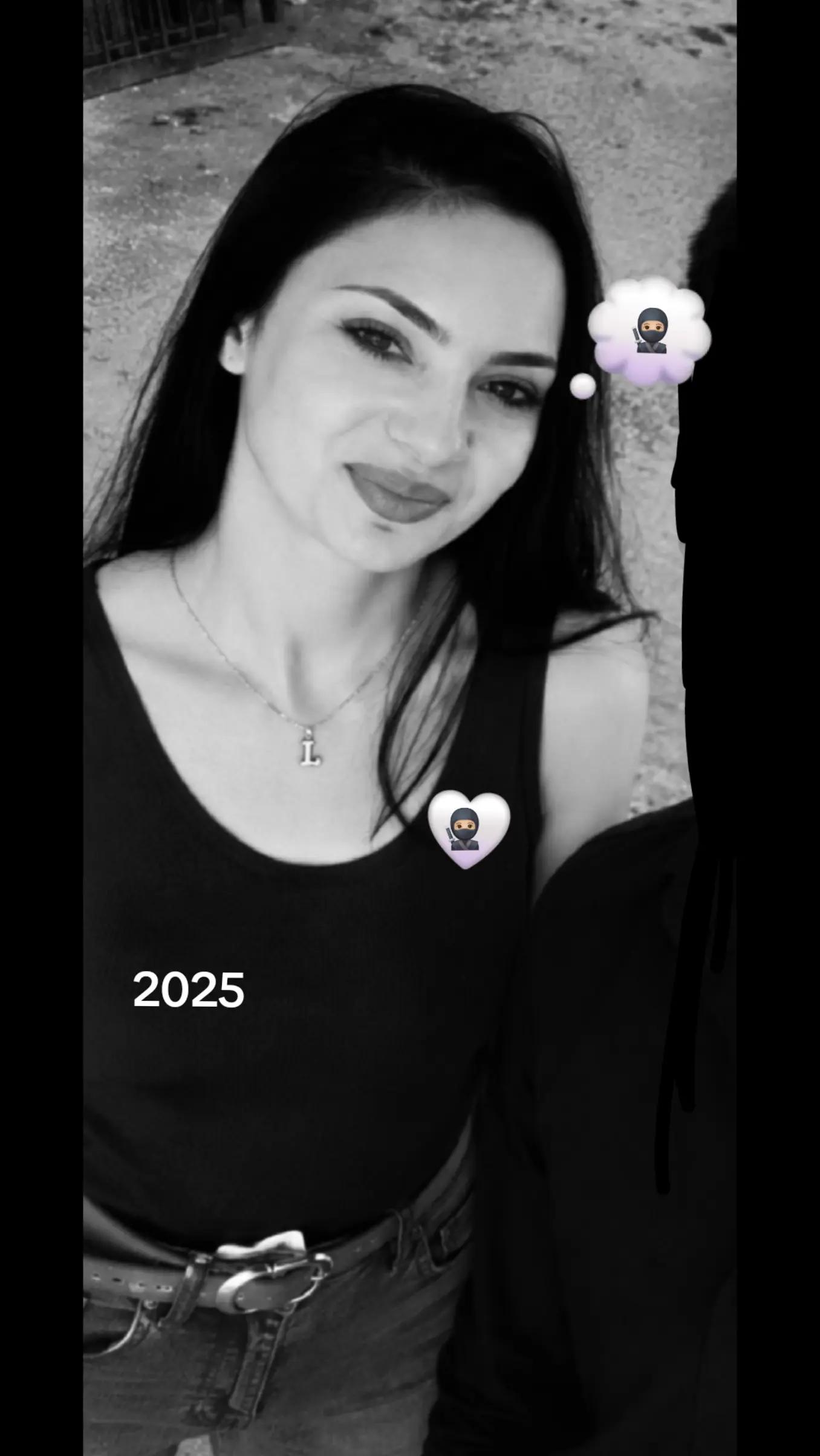 @N1naaa 🖤✨️
