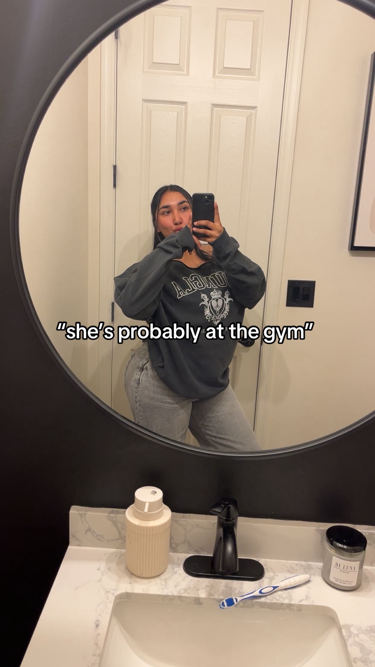 @janellemonet