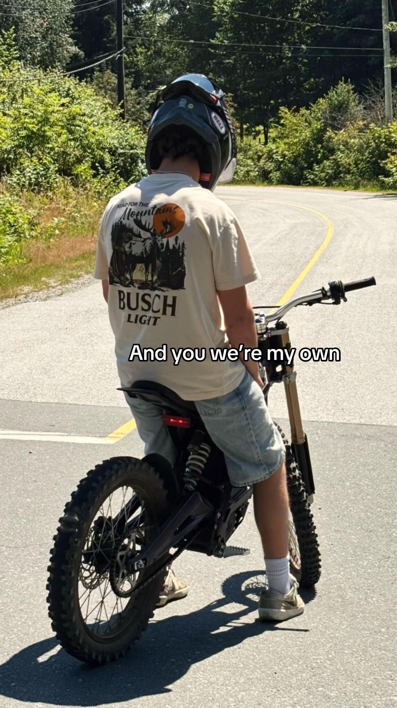 @Dylan🏍️