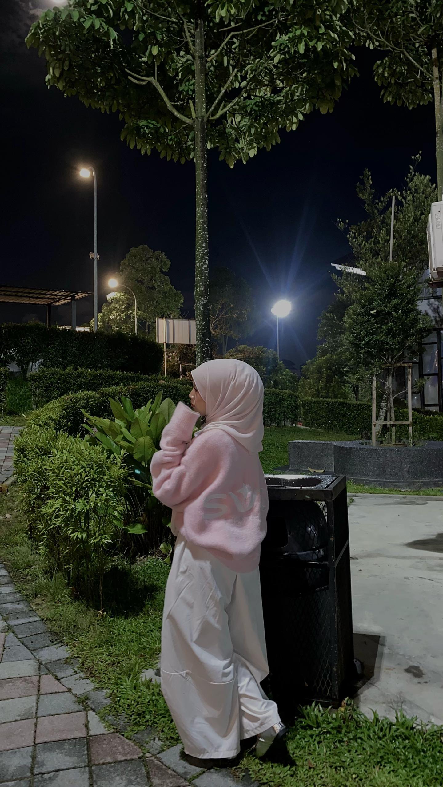 @ع