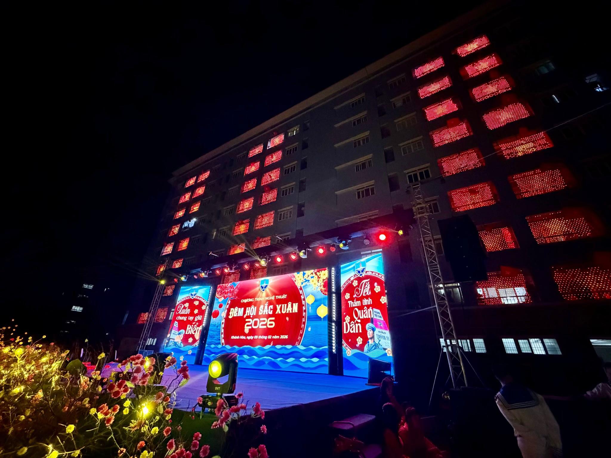 @TRAN NAM TRINH