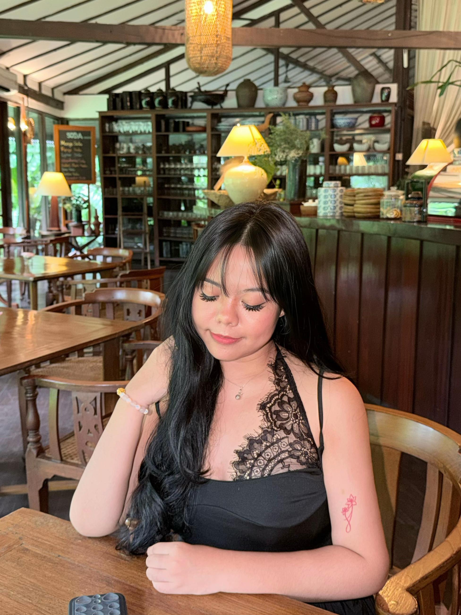@Jloriaaa