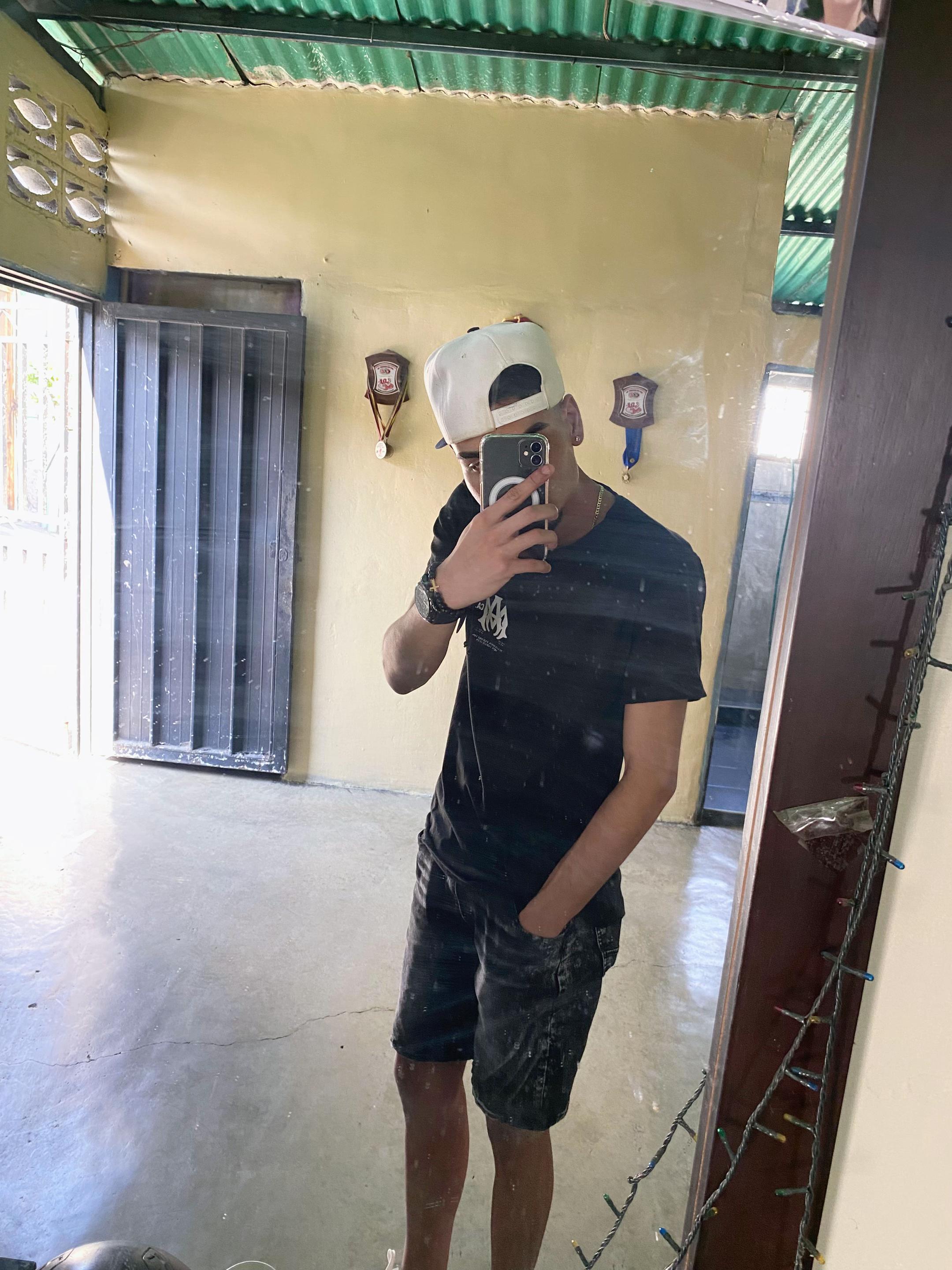 @Emmanuel🤴🏻
