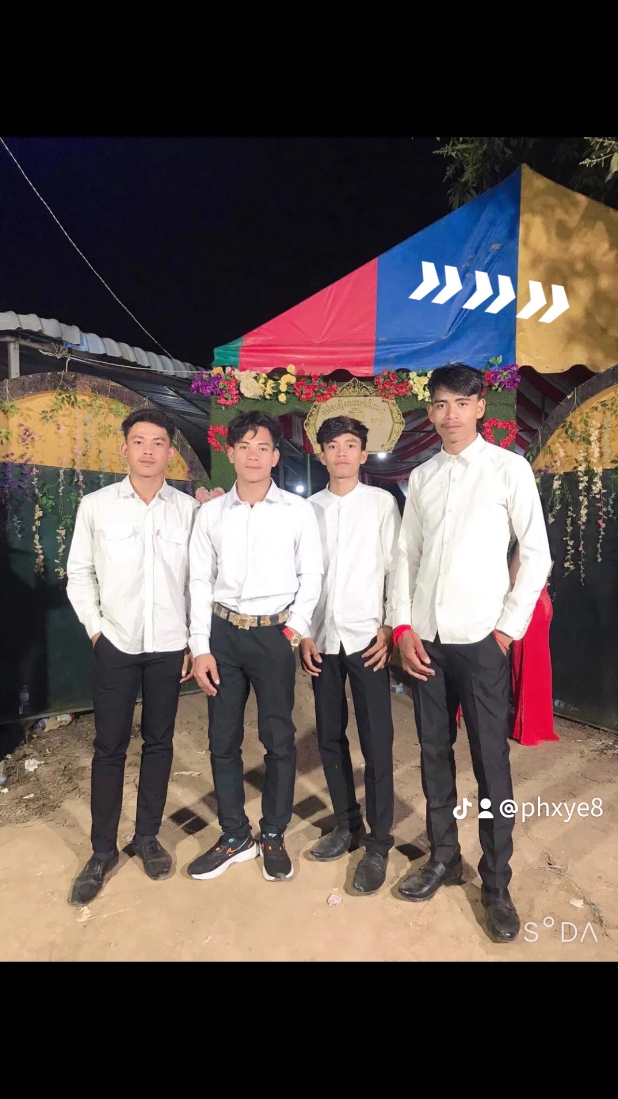 @Pich Kim Hak😌