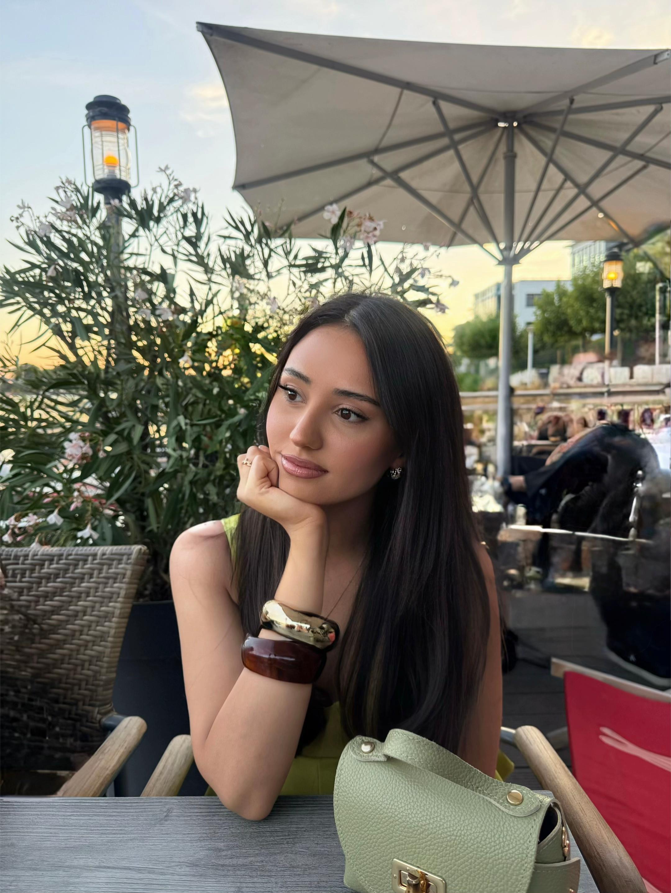 @Fjollaa