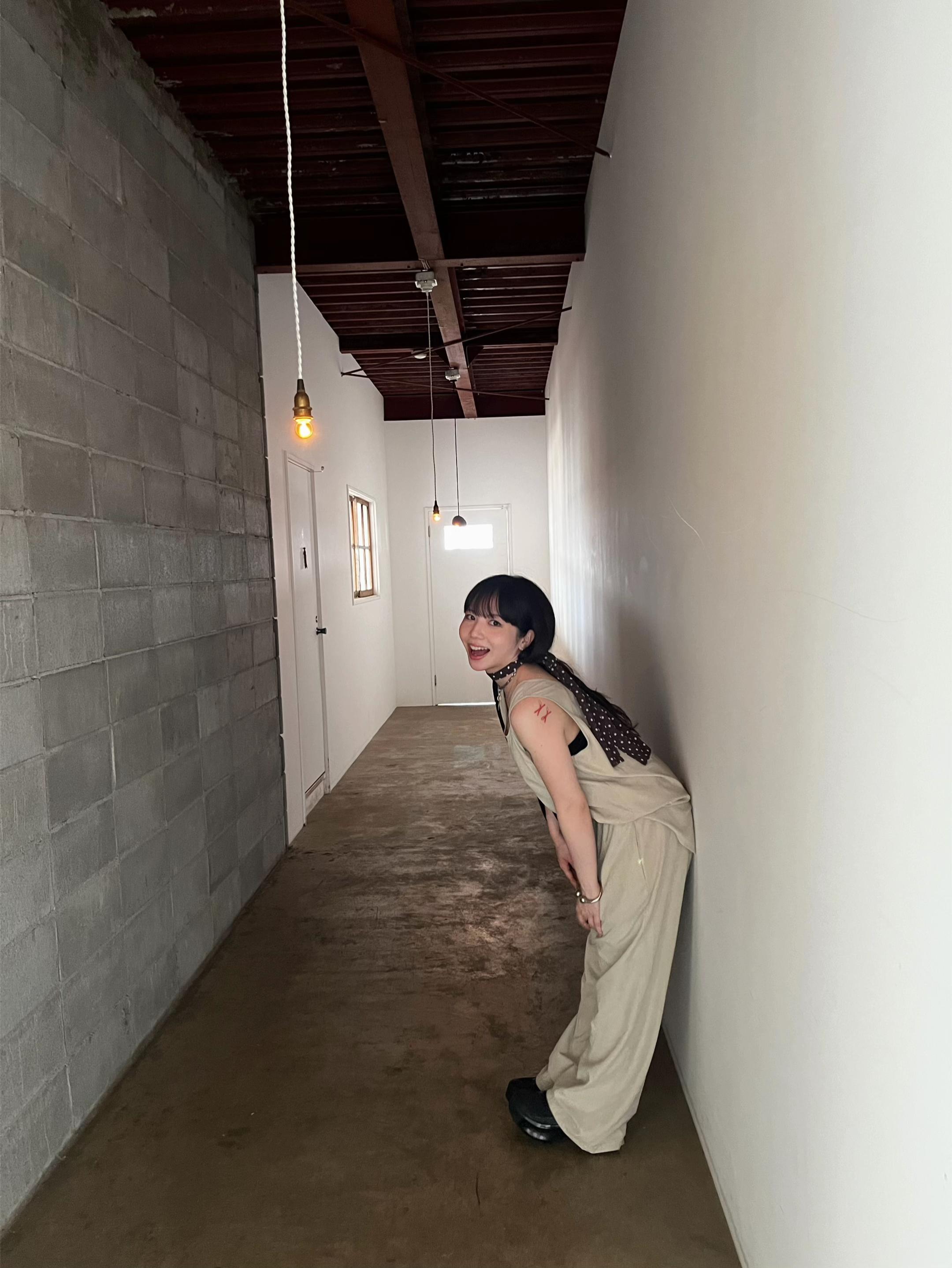 @るう