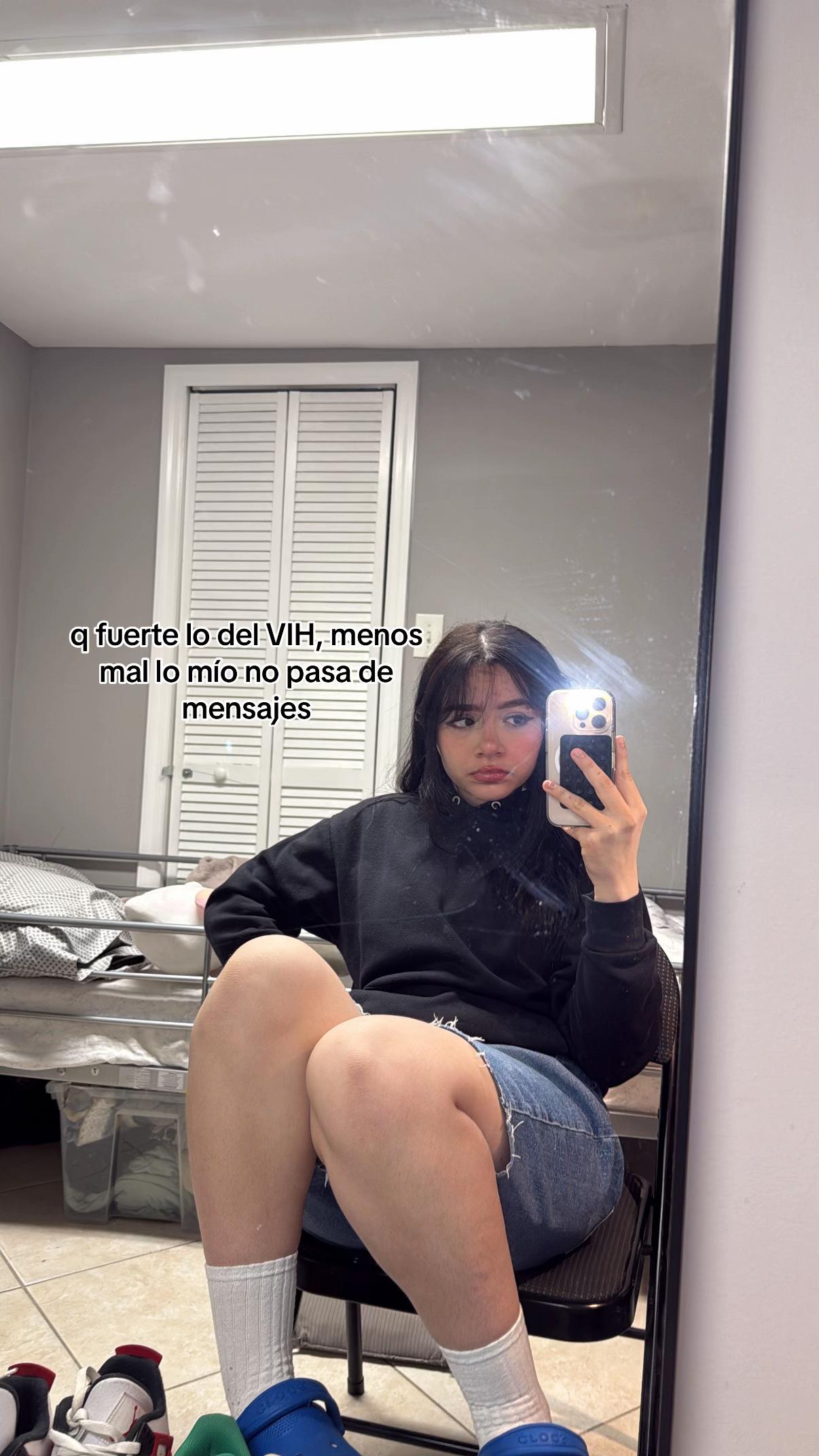 @Juli 🇨🇴