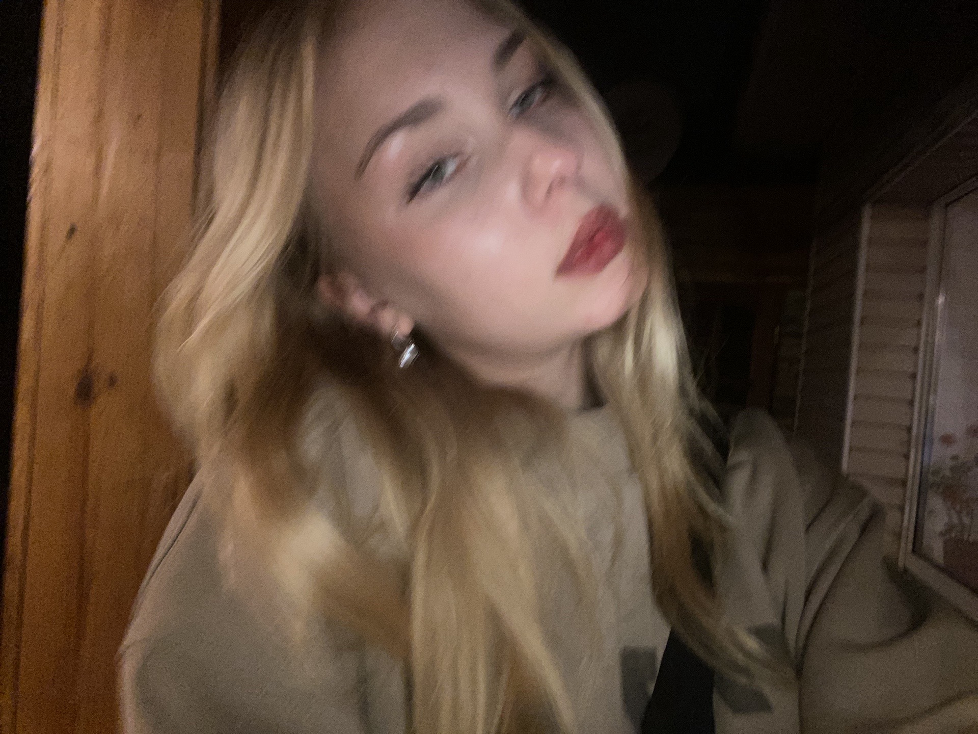 @LI