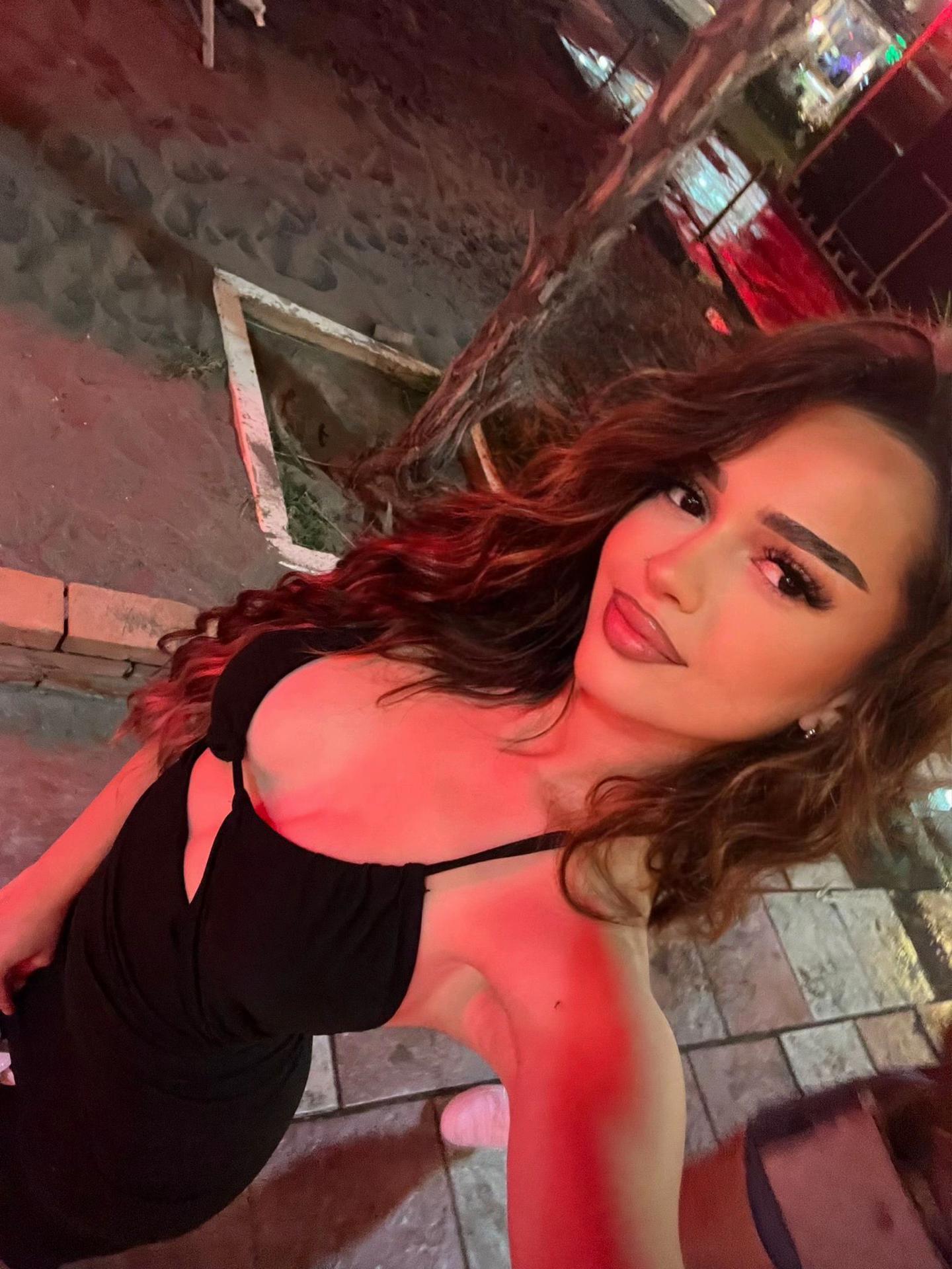 @e🇦🇱