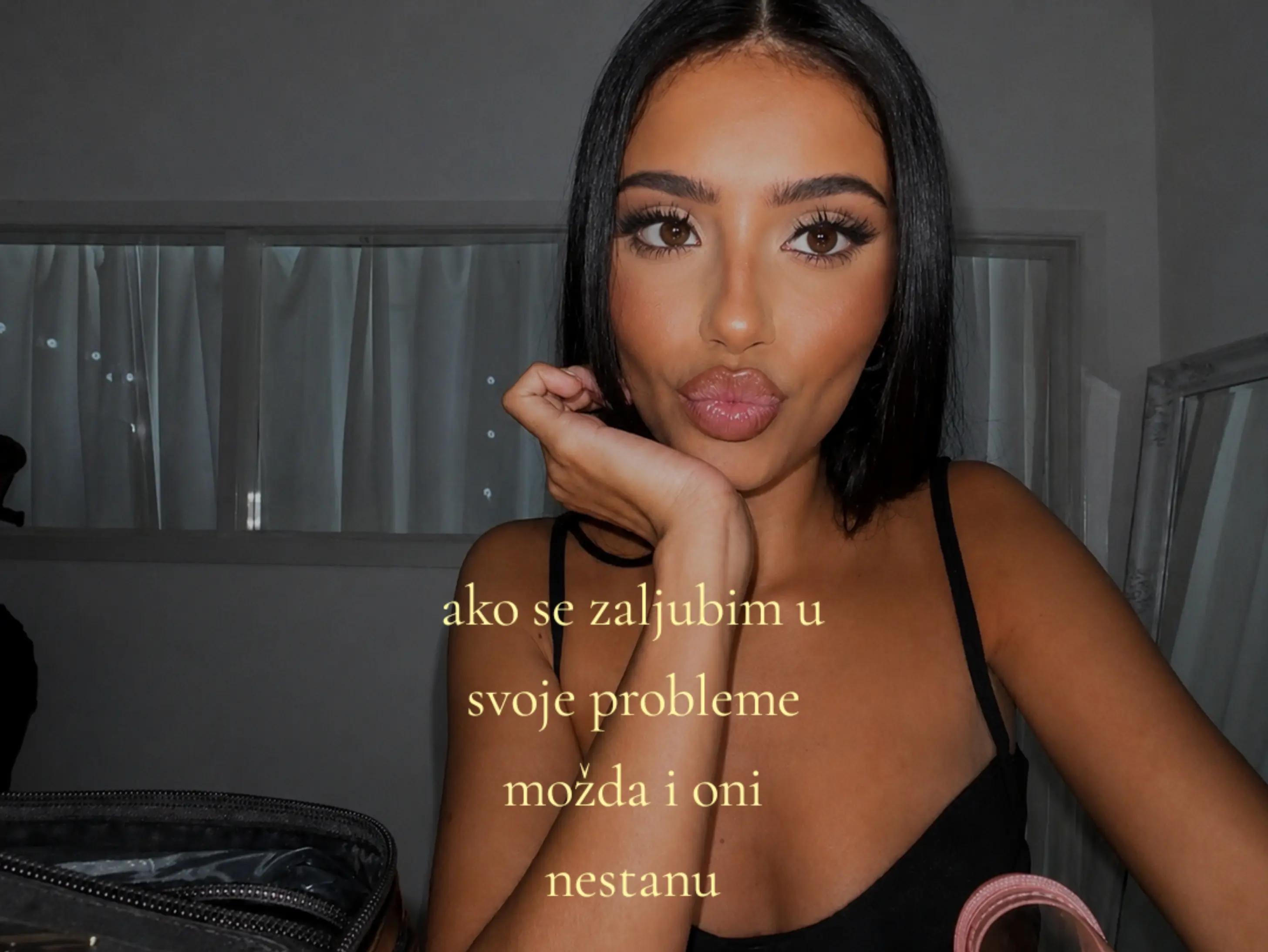 @𝑫 𝑰 𝑽 𝑰 𝑵 𝑬 🐈⬛