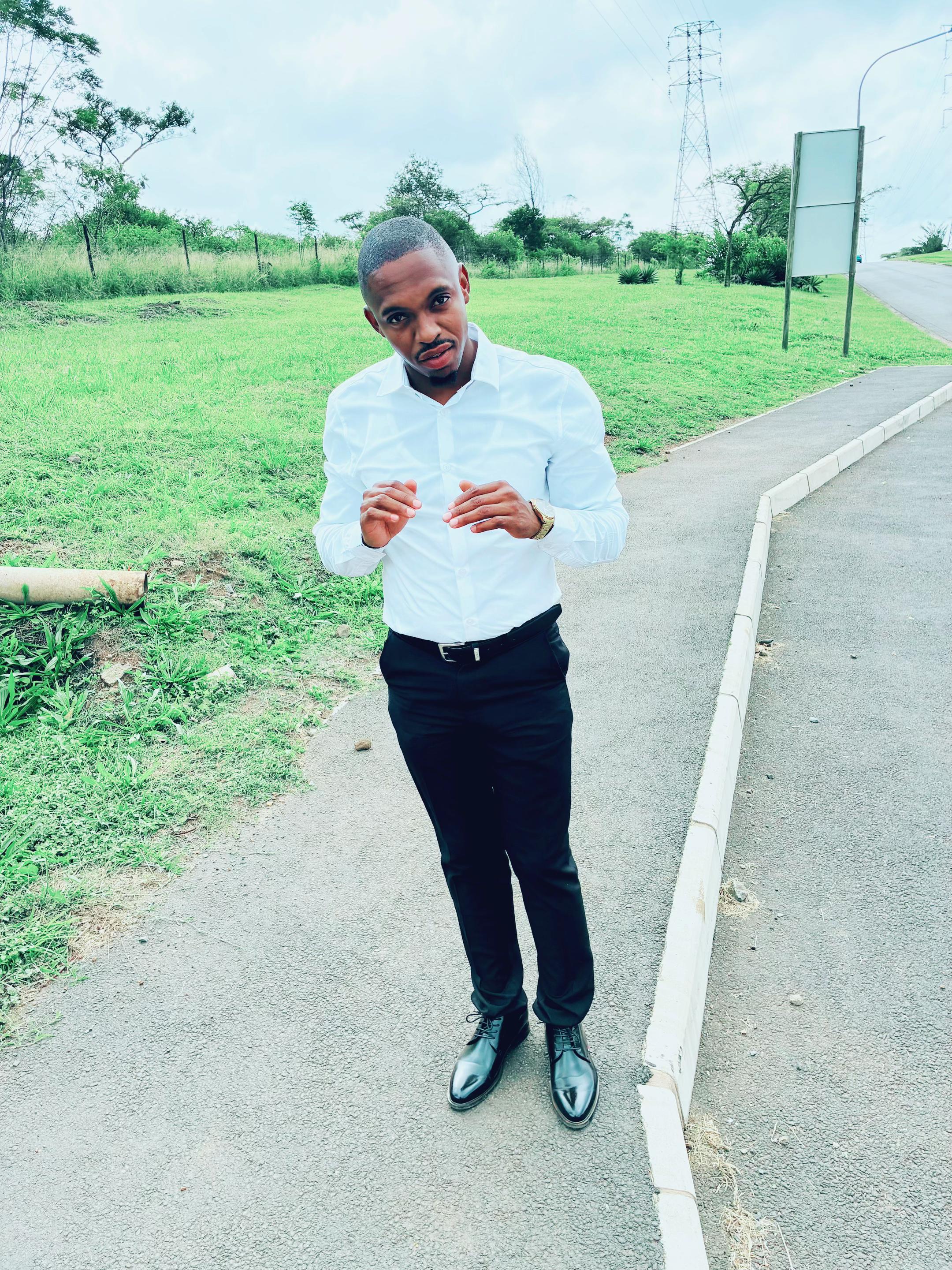 @Thabiso Kunene🇿🇦