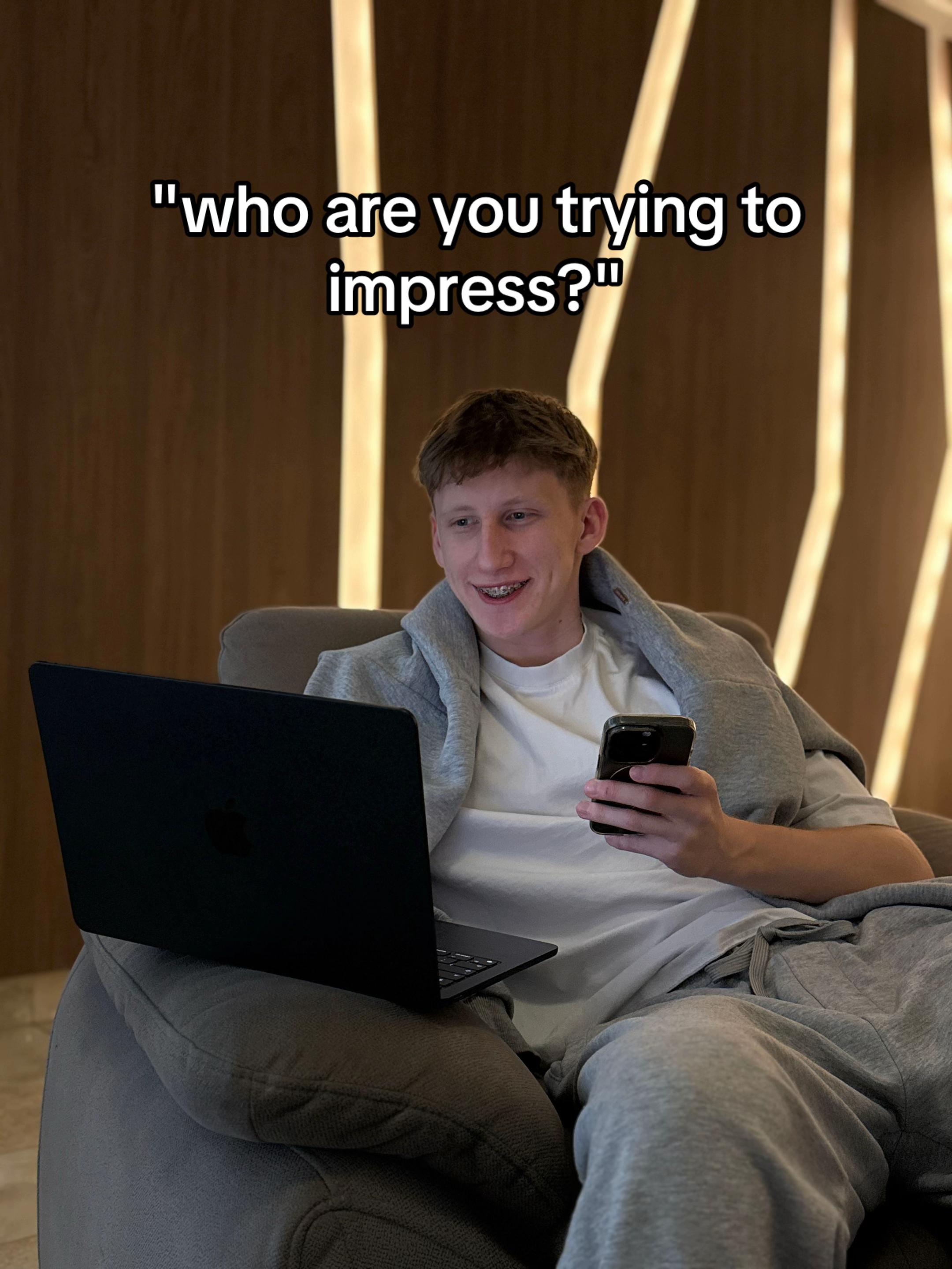 @jakub_starzynski
