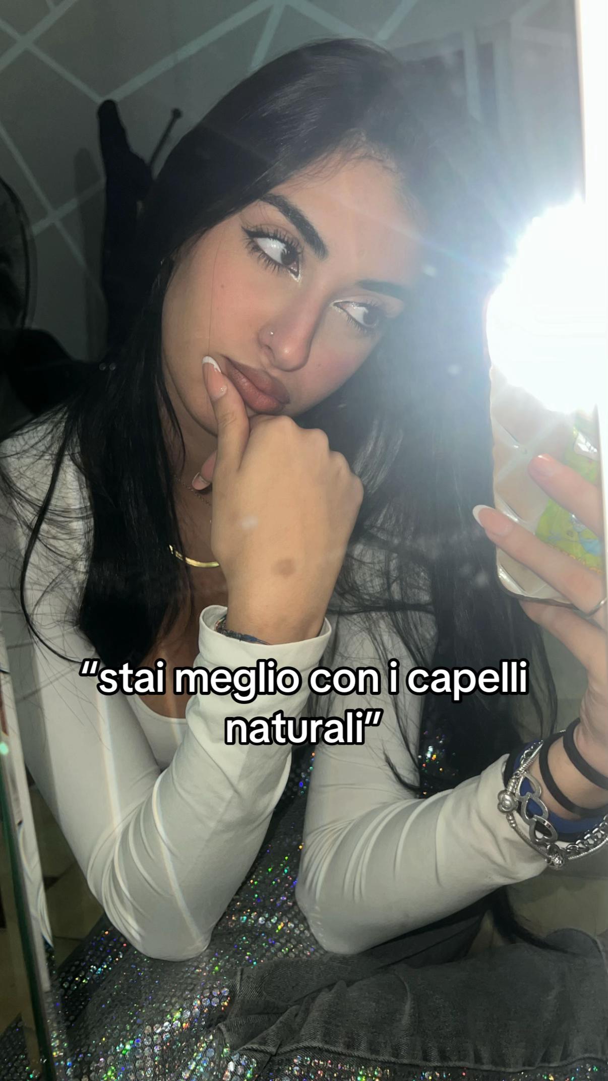 @_annarella___