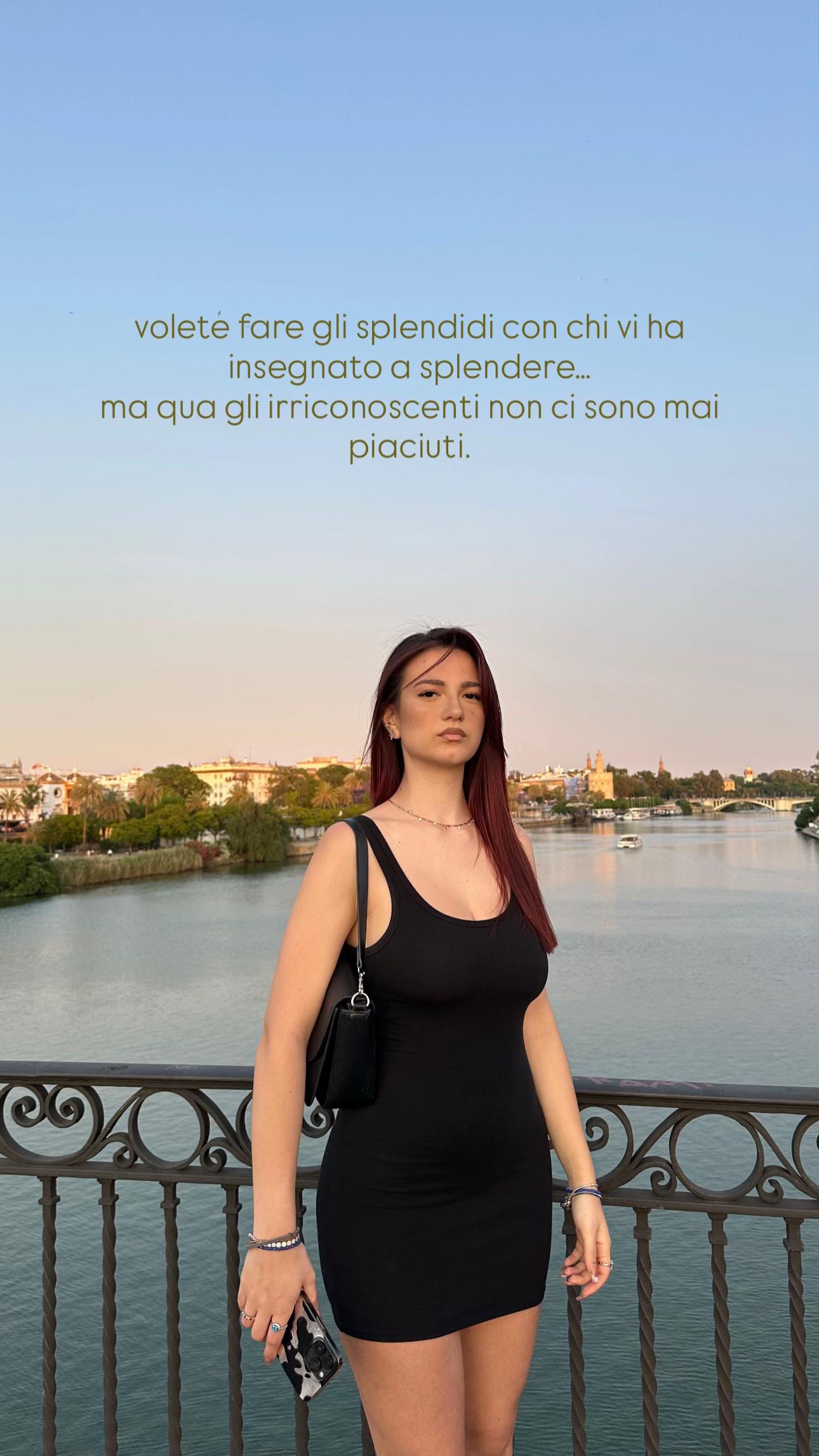 @flaviadoor