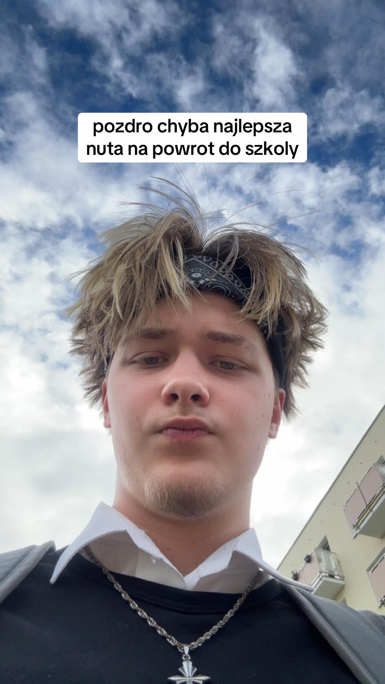 @redrosetroy