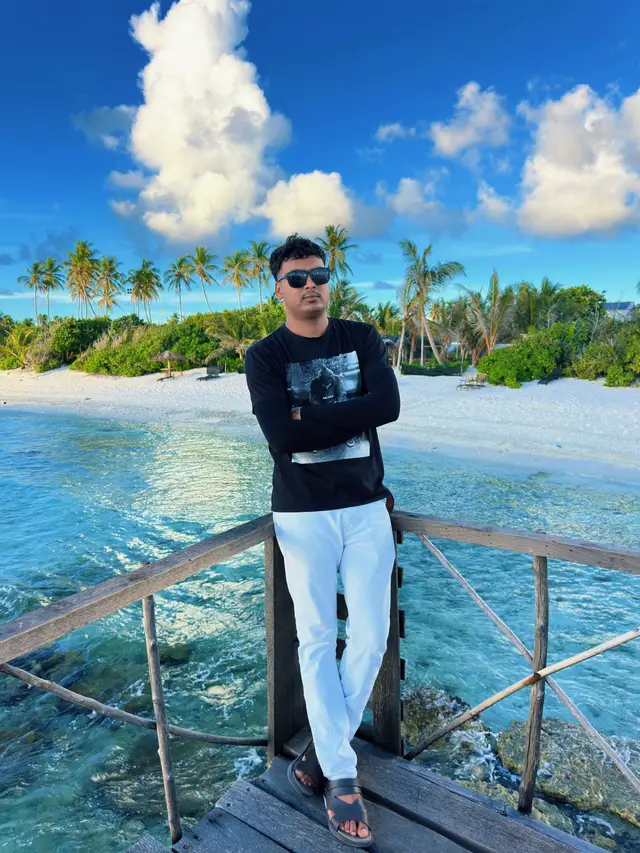 @Singh Is king🇳🇵🇲🇻