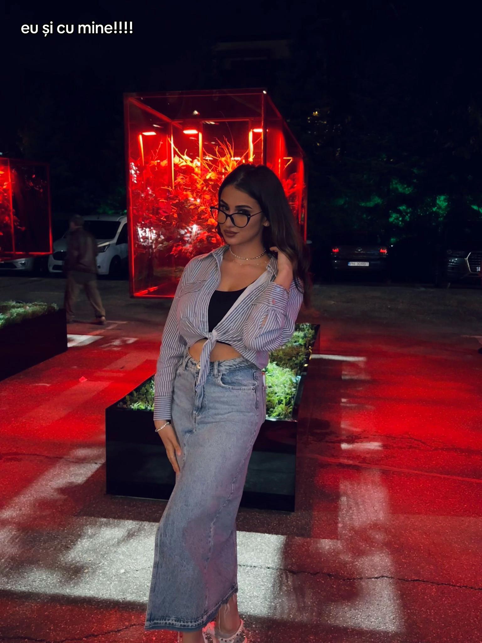 @🖤