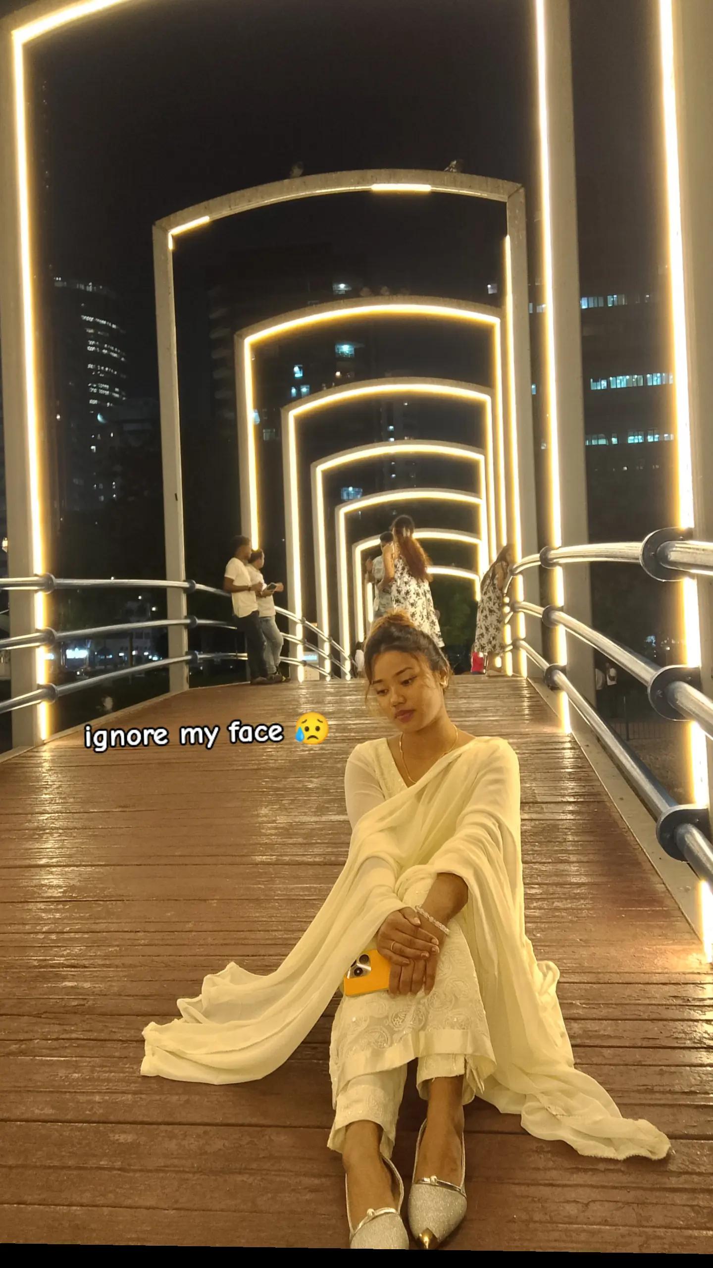 @🦋