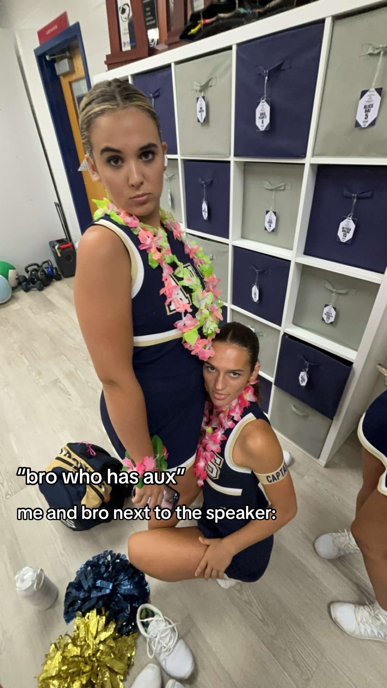@hi