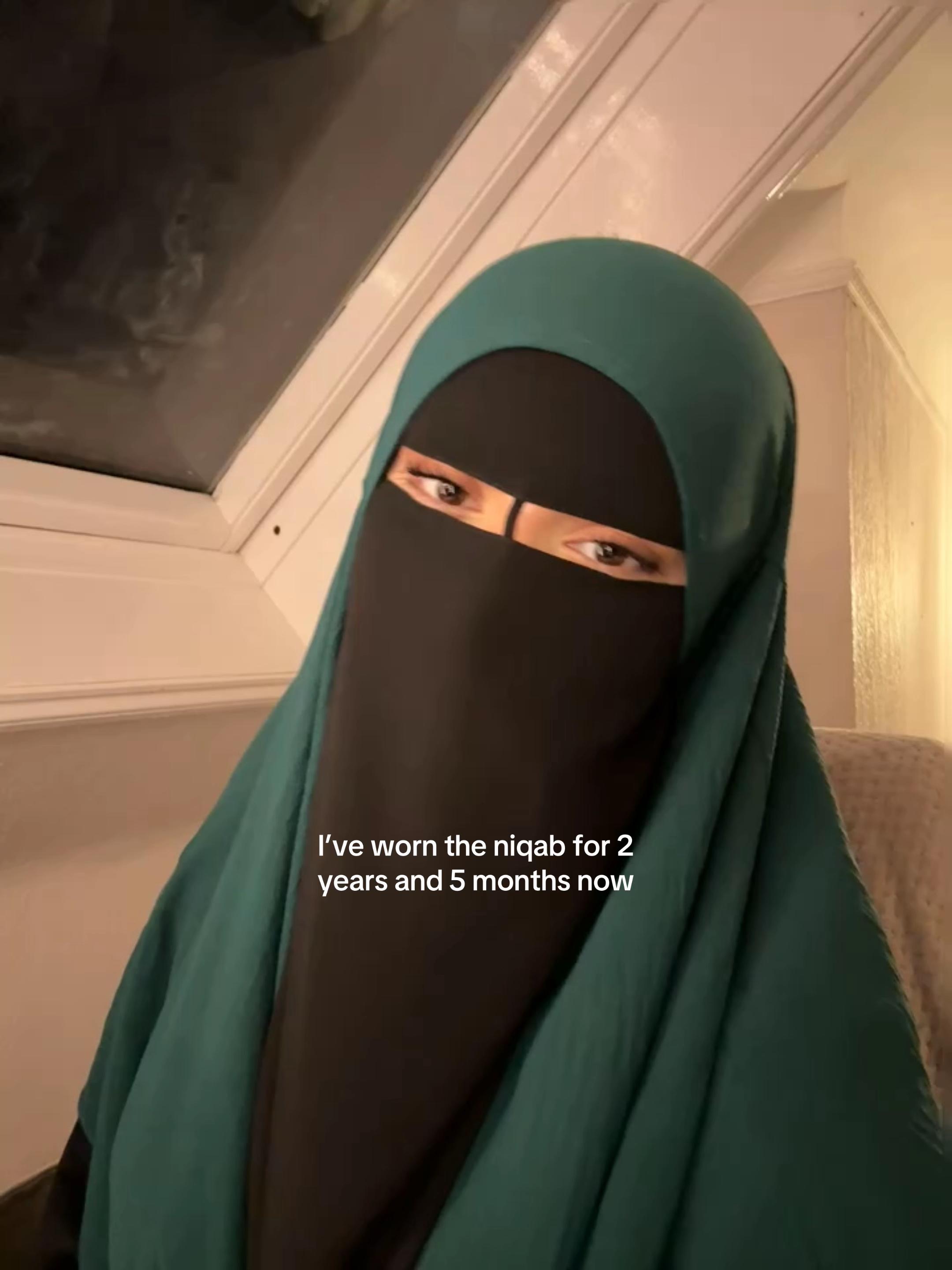 @بنت جلال