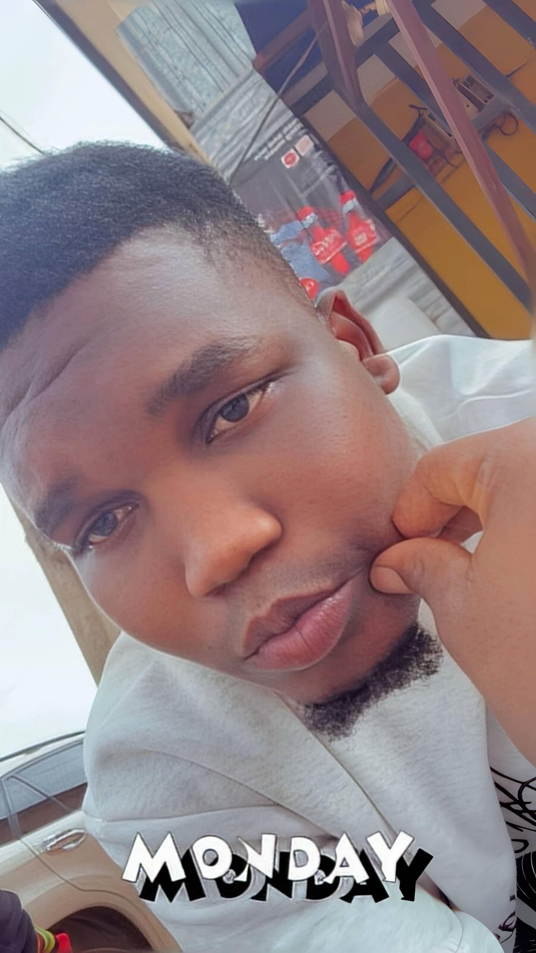 @¥ARON🤟KANO😎