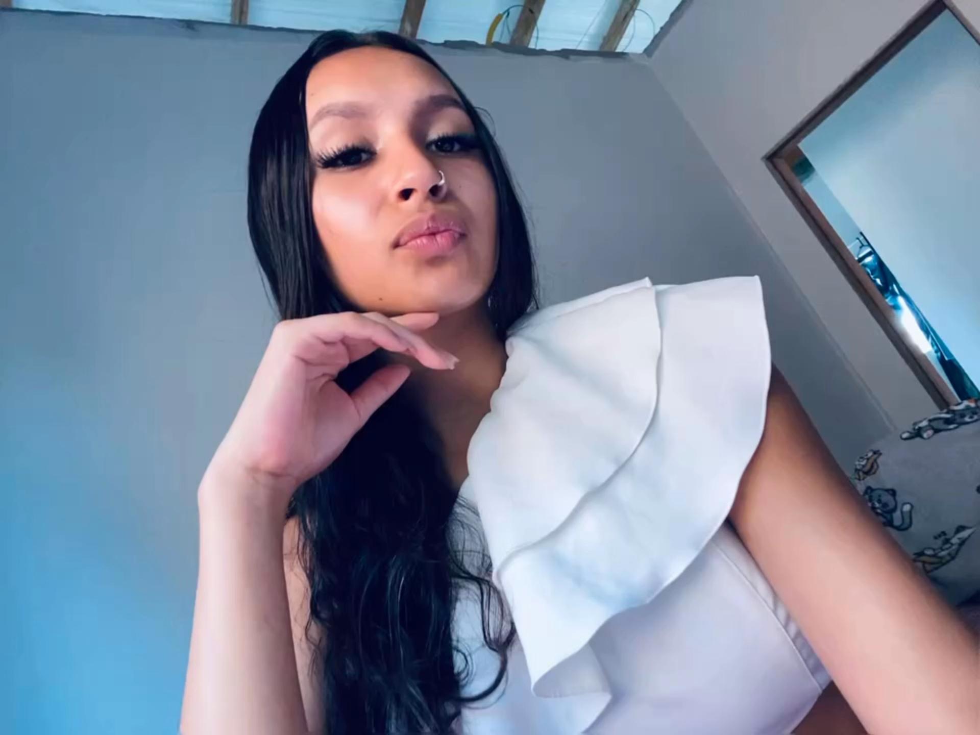 @Layla Souza.⚜️