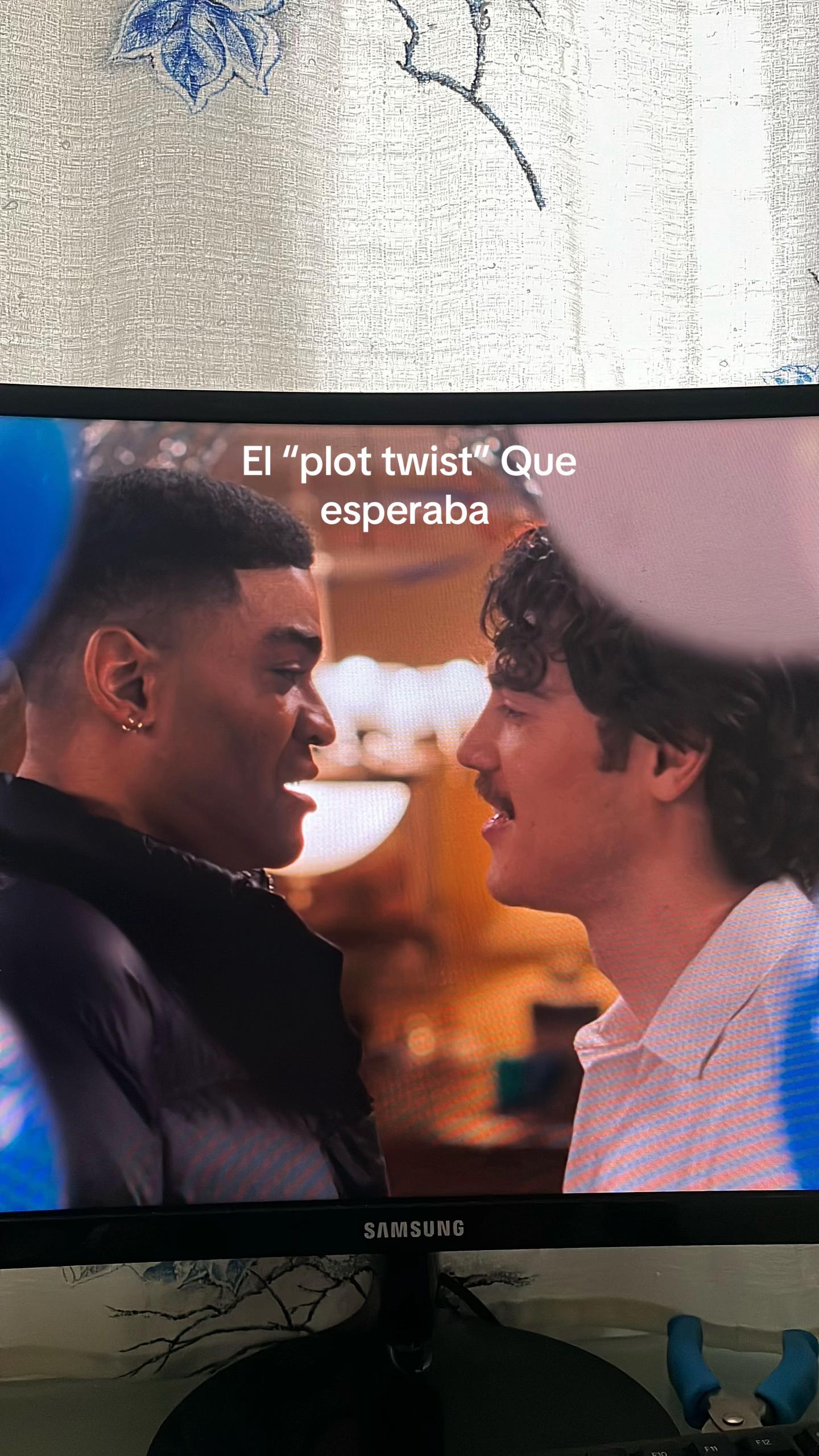 @Hablemos de series y más