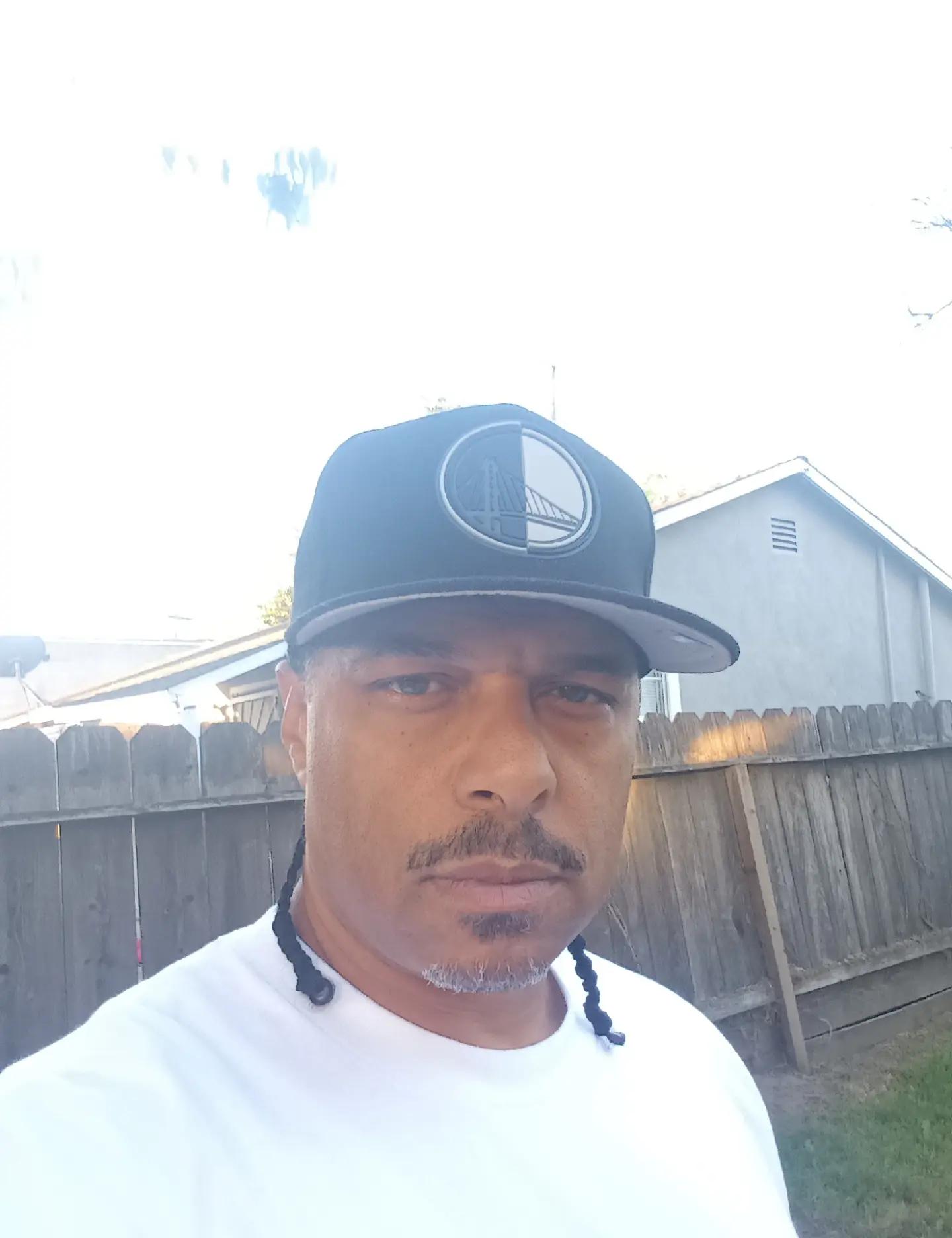 @cliftonw$