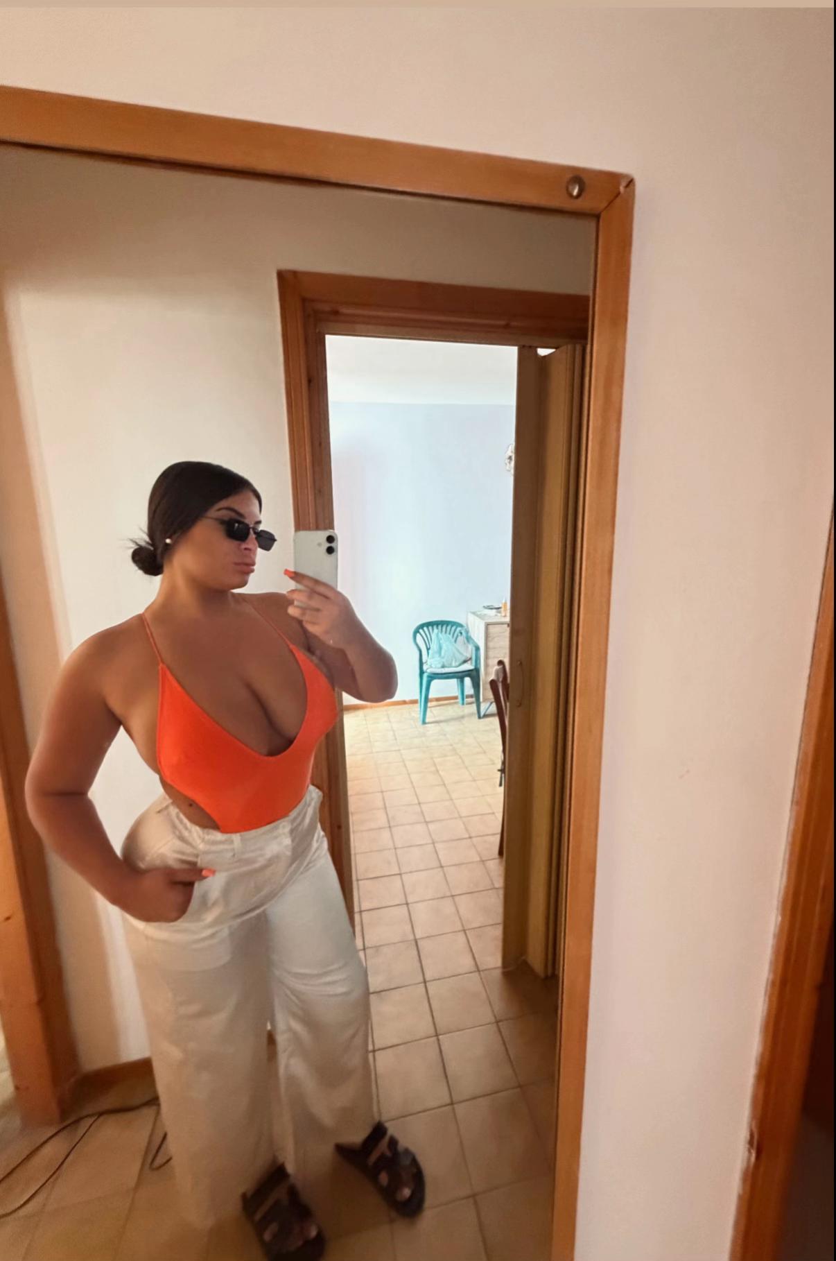@Nena👧🏽