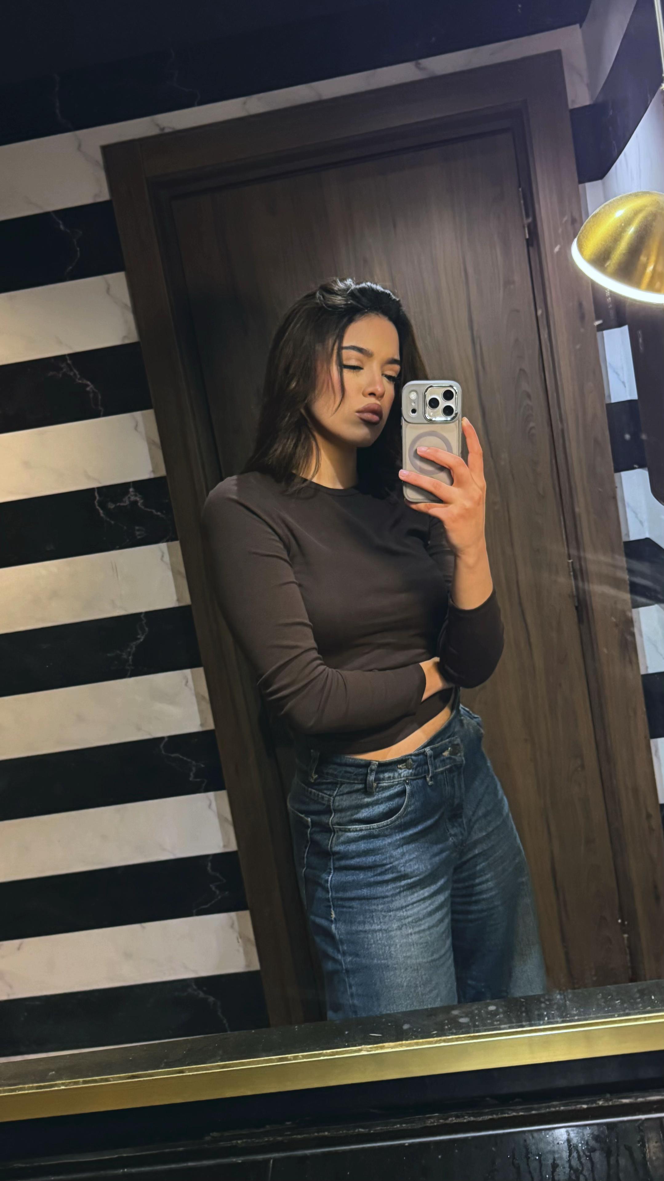 @Eyaa