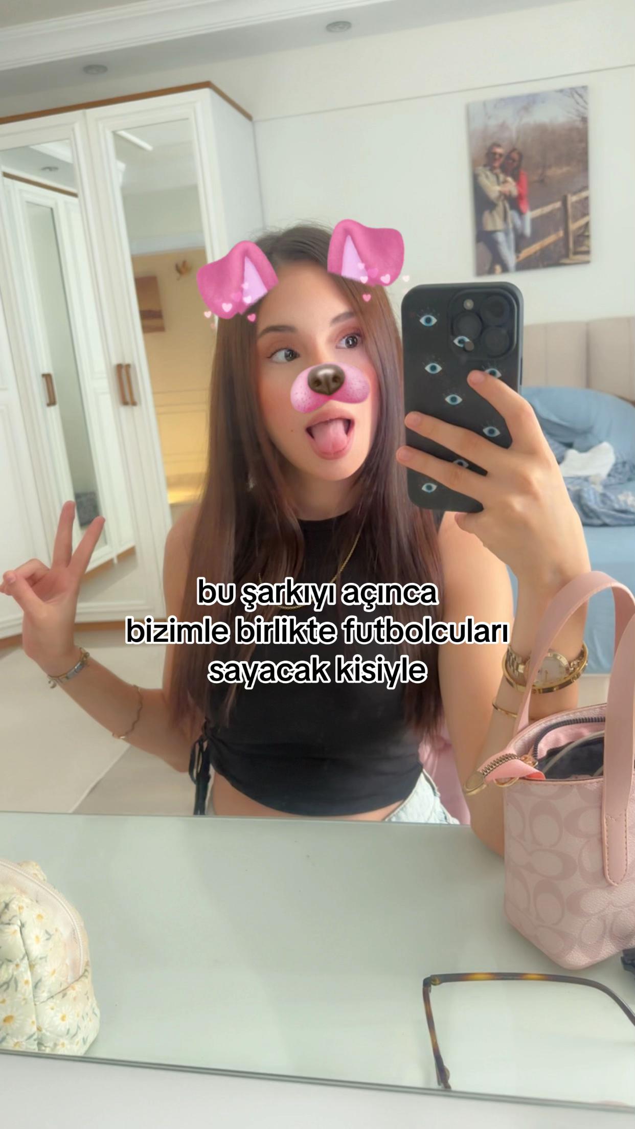 @𝑐𝑒𝑚𝑟𝑒𝑚𝑖𝑜𝑜𝑜