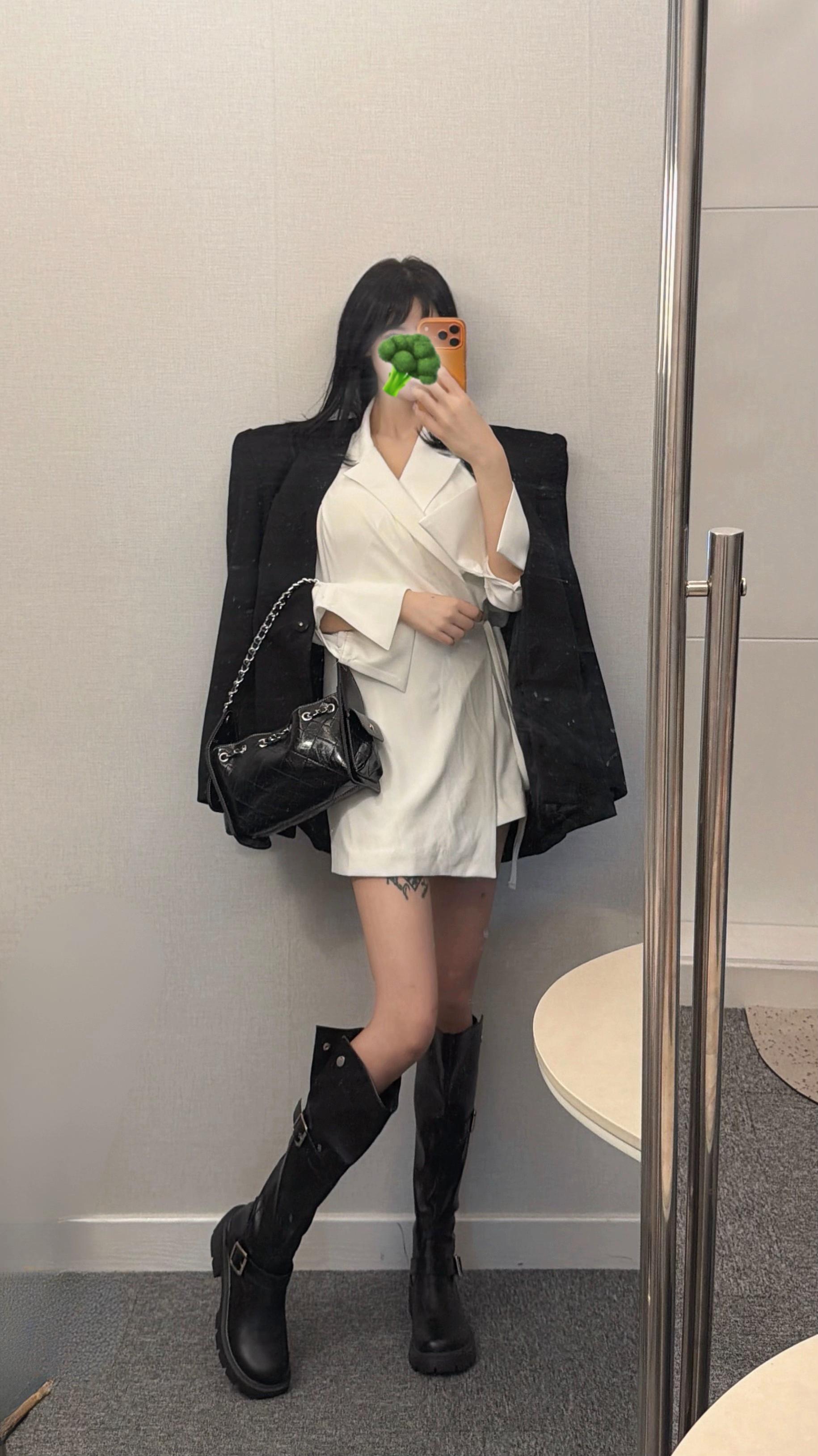 @🖤 𝘽𝙖𝙢𝙗𝙗𝙞 🖤