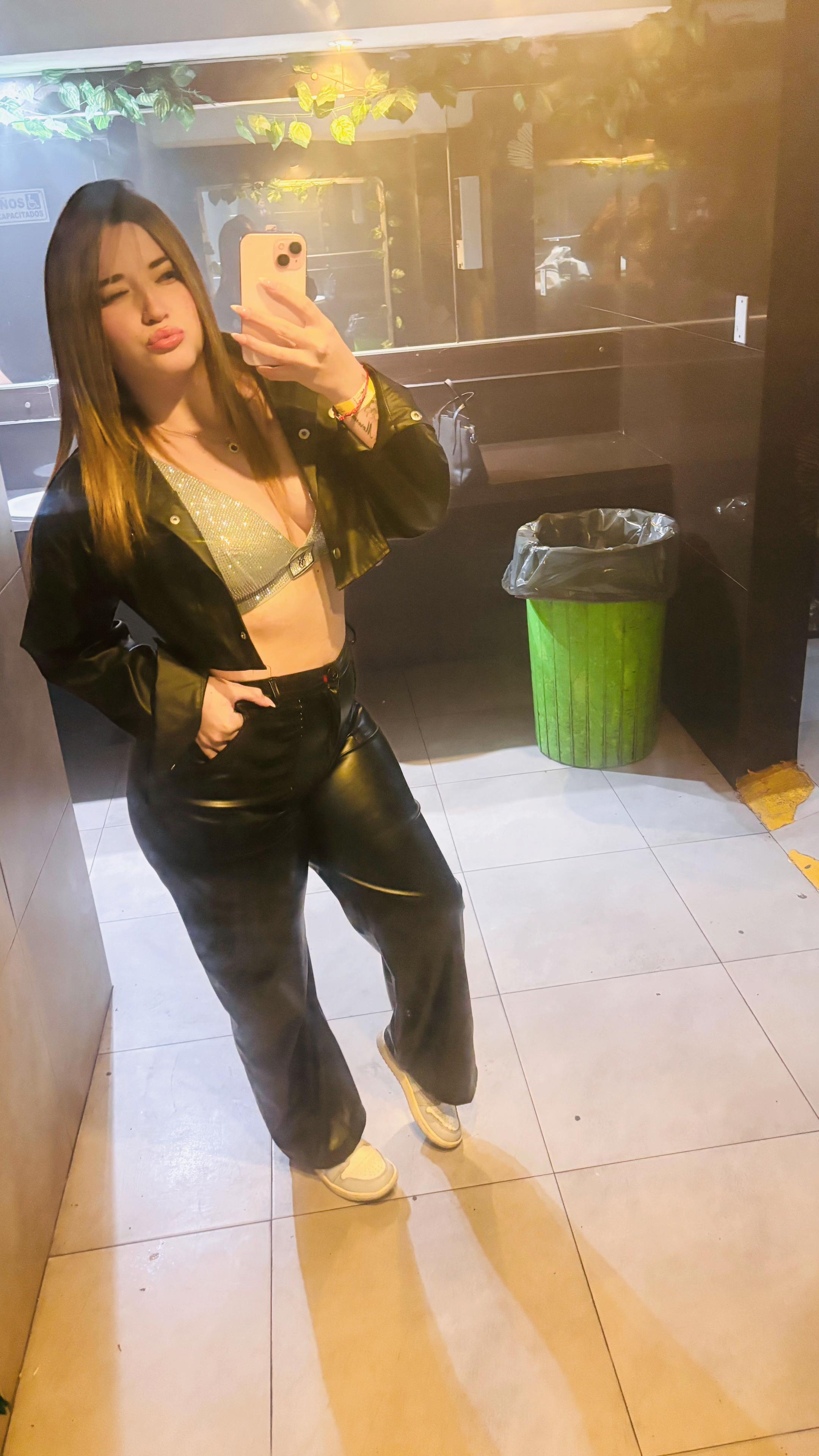 @♛