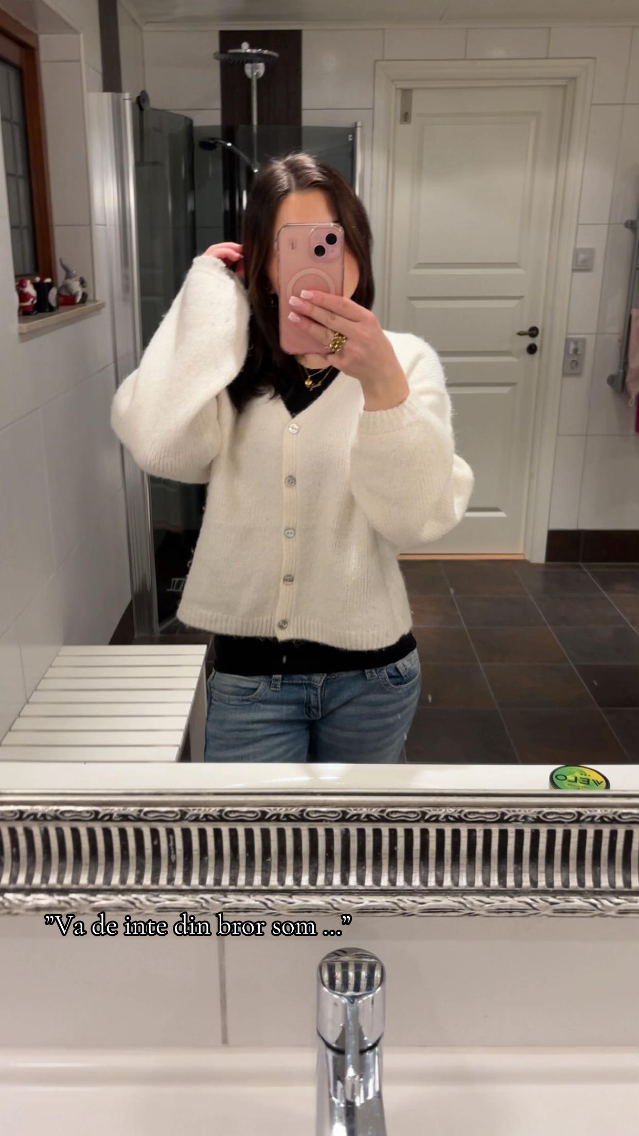 @𝒱𝒾𝓋𝒾💕
